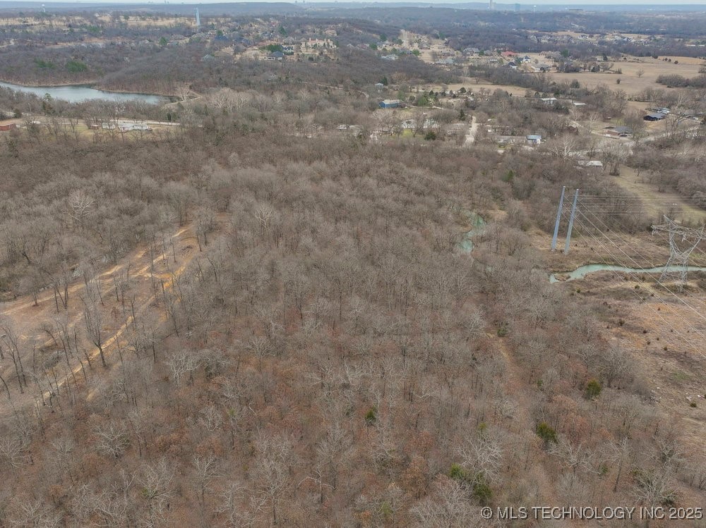 S 65th West Avenue Property Photo 18