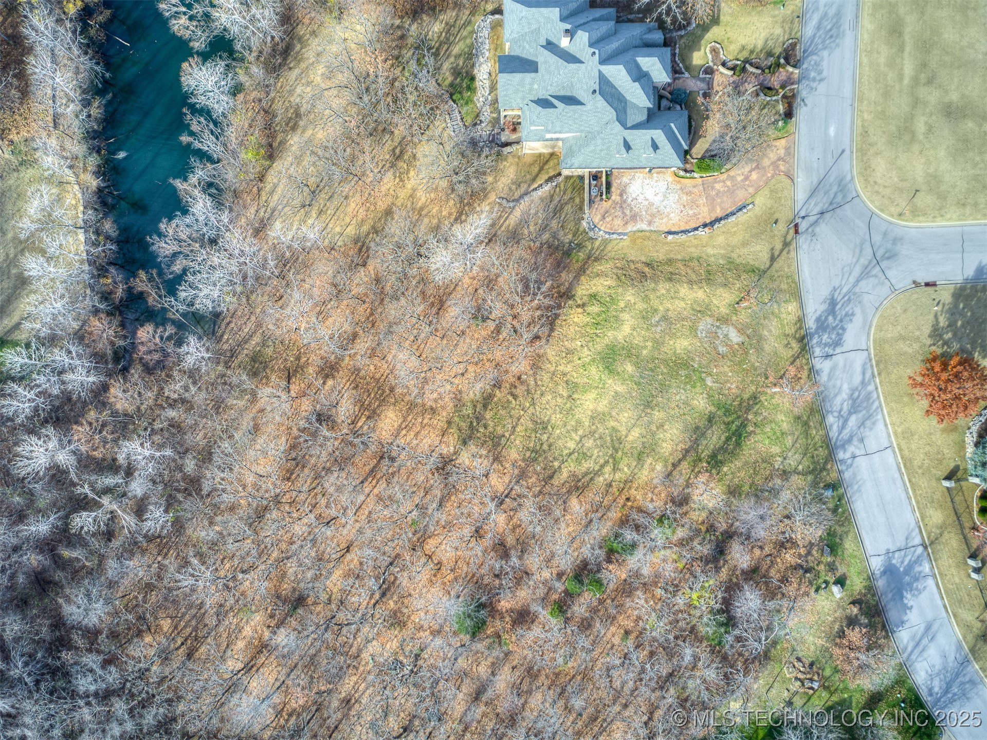 12212 S 14th Court Property Photo 5