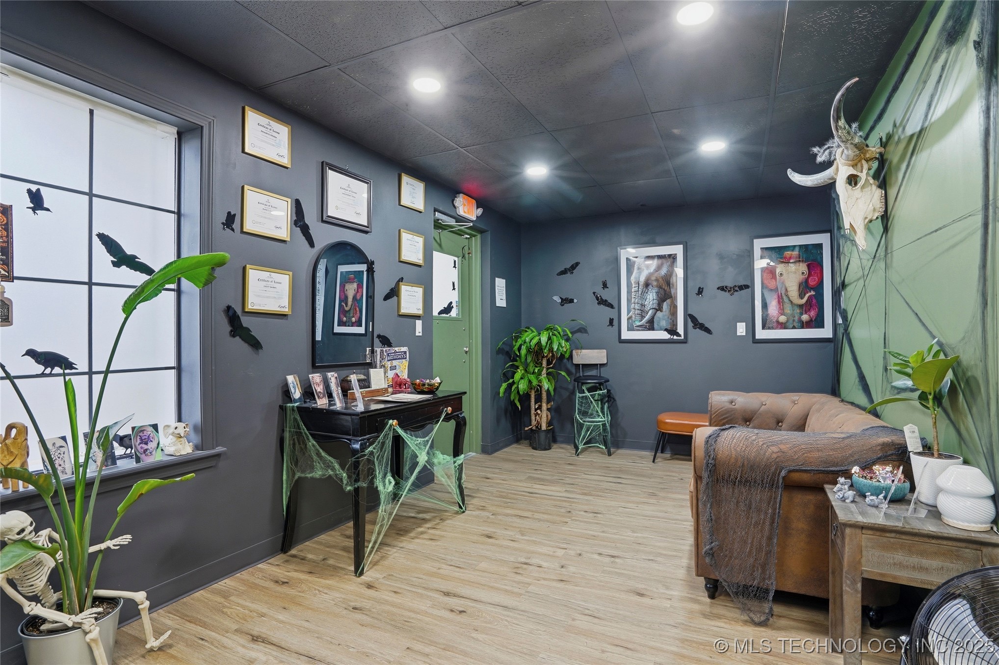 3227 S Lakewood Avenue Property Photo 27