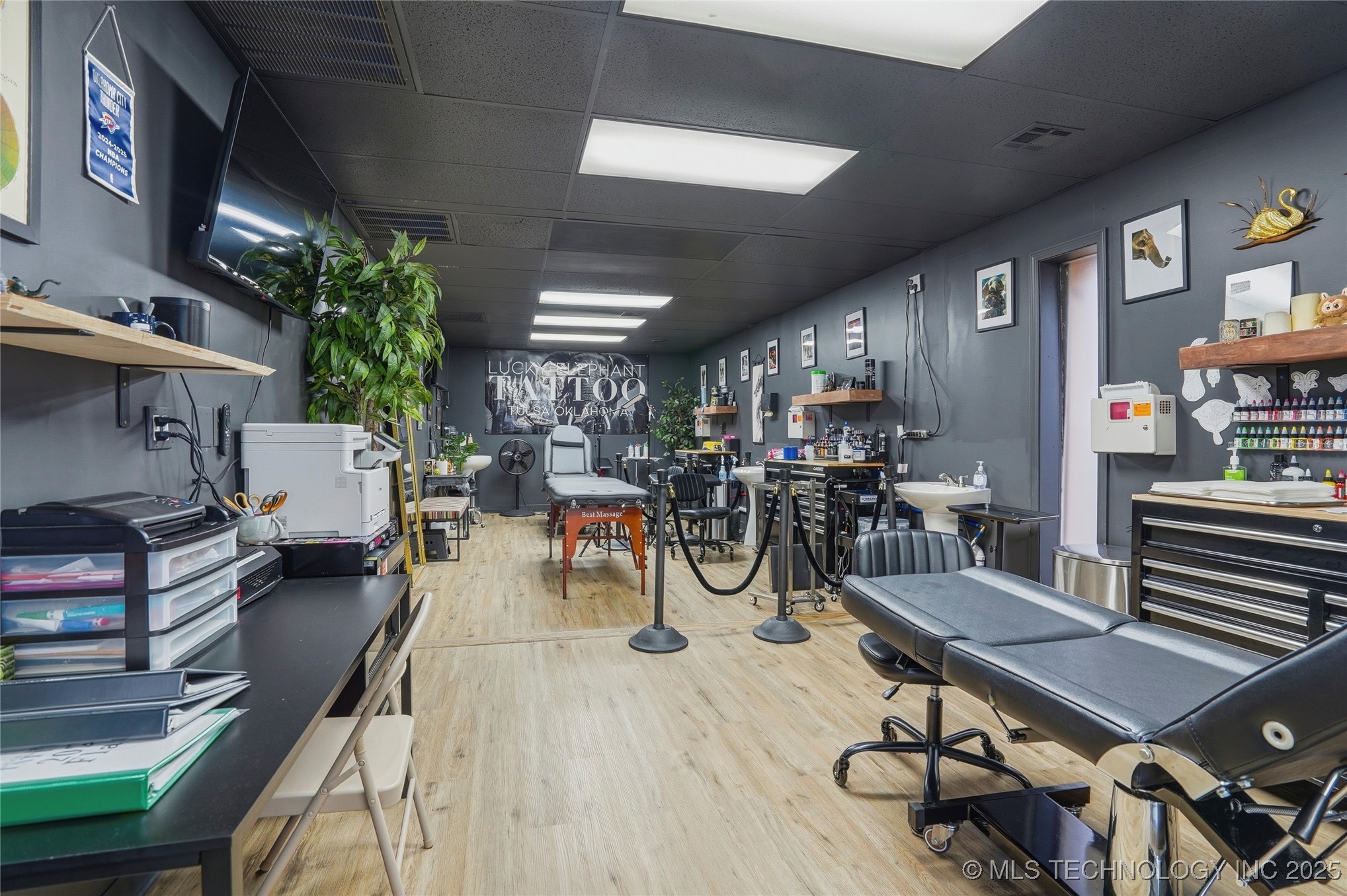 3227 S Lakewood Avenue Property Photo 28