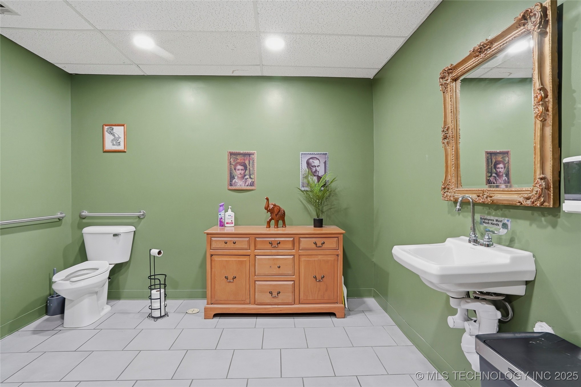 3227 S Lakewood Avenue Property Photo 31