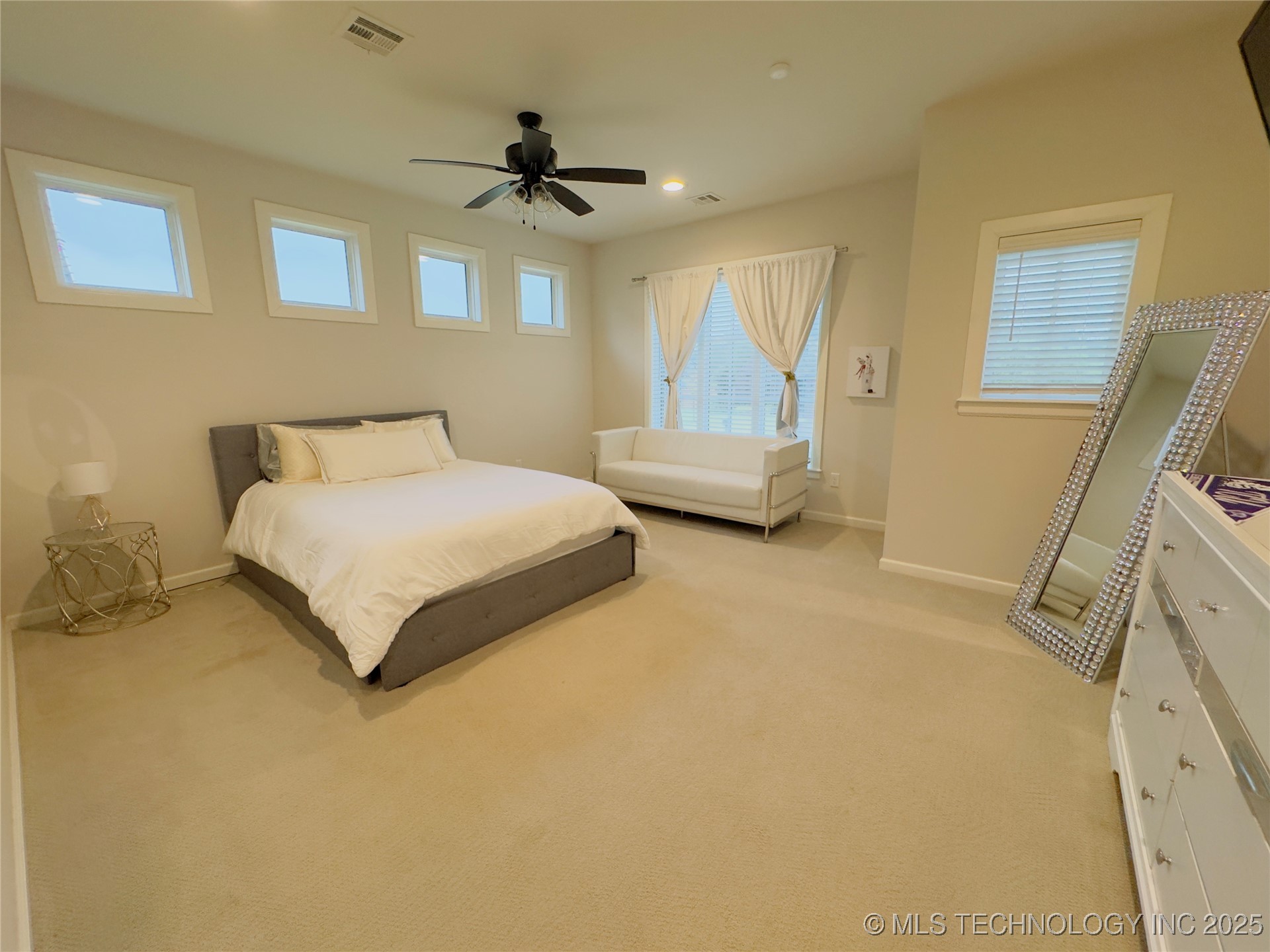 12419 S 102nd East Avenue Property Photo 16