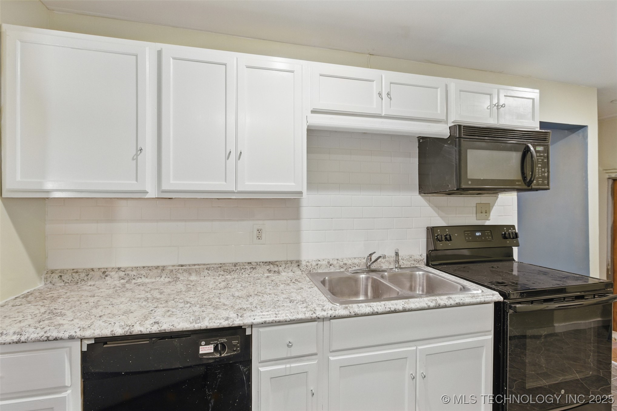 111 E Broadway Avenue Property Photo 13