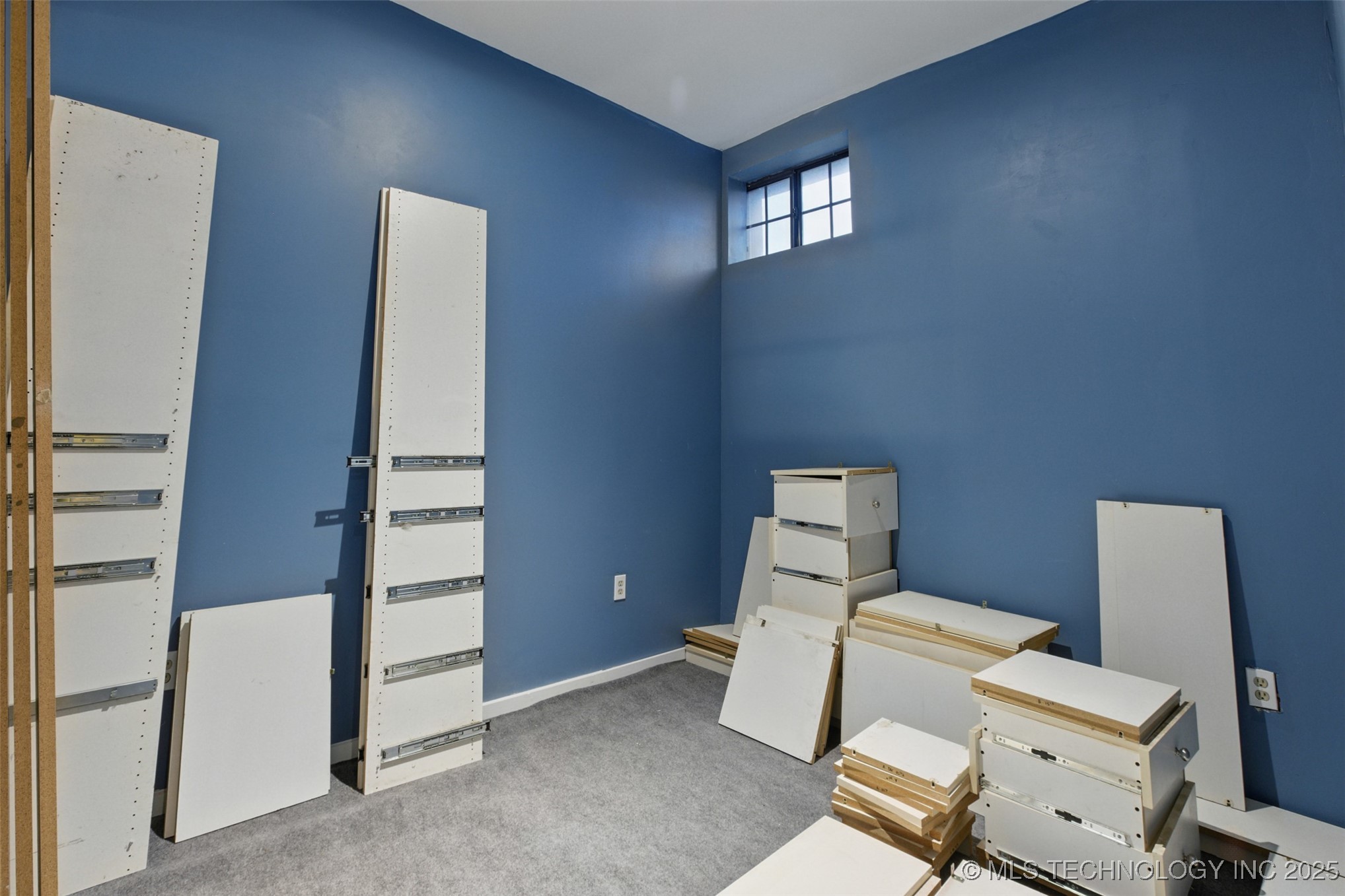 111 E Broadway Avenue Property Photo 18