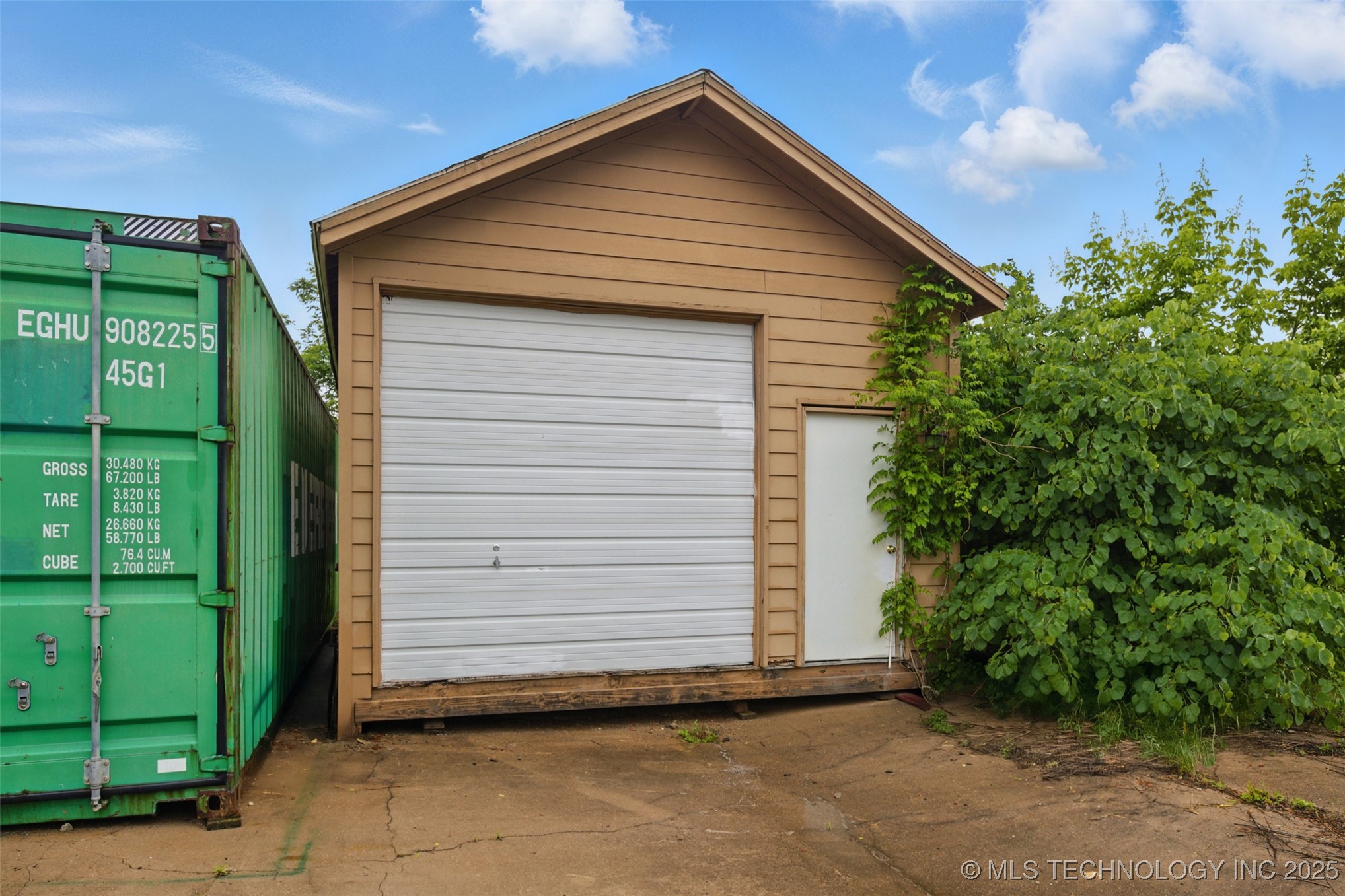 111 E Broadway Avenue Property Photo 7