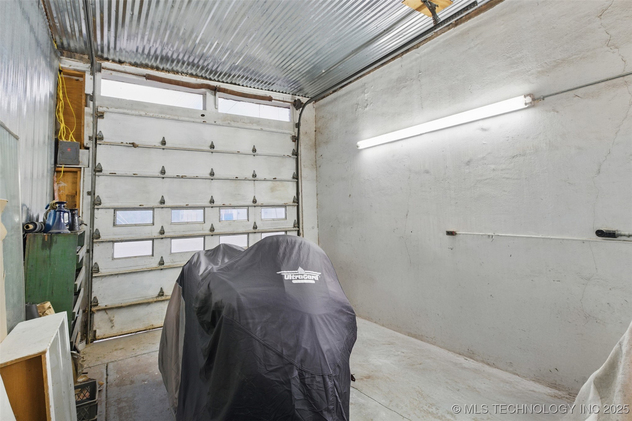 111 E Broadway Avenue Property Photo 11