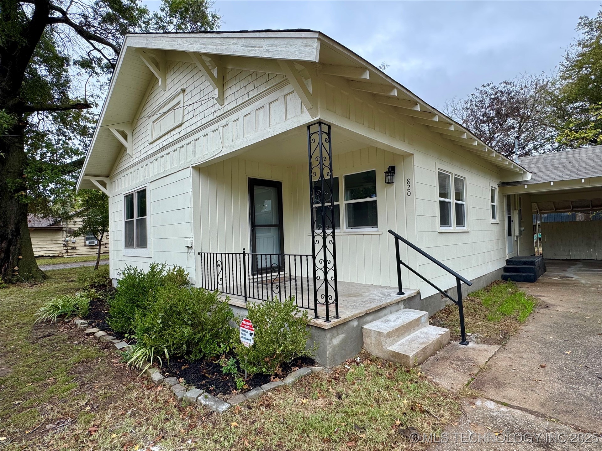 820 N Broadway Avenue Property Photo 1