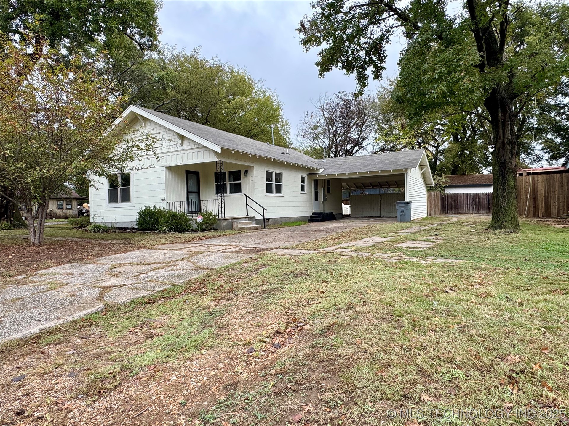 820 N Broadway Avenue Property Photo 3