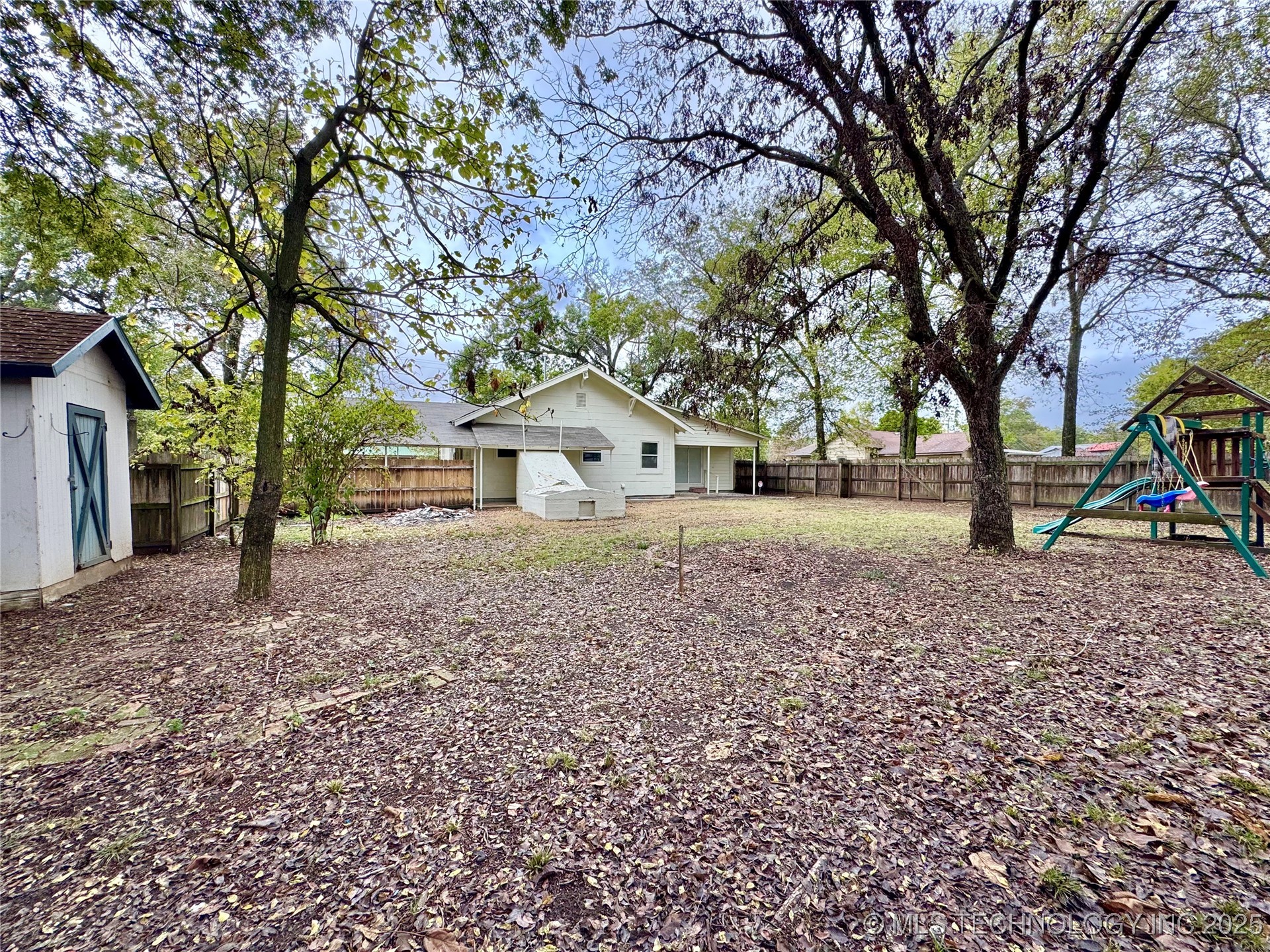 820 N Broadway Avenue Property Photo 14