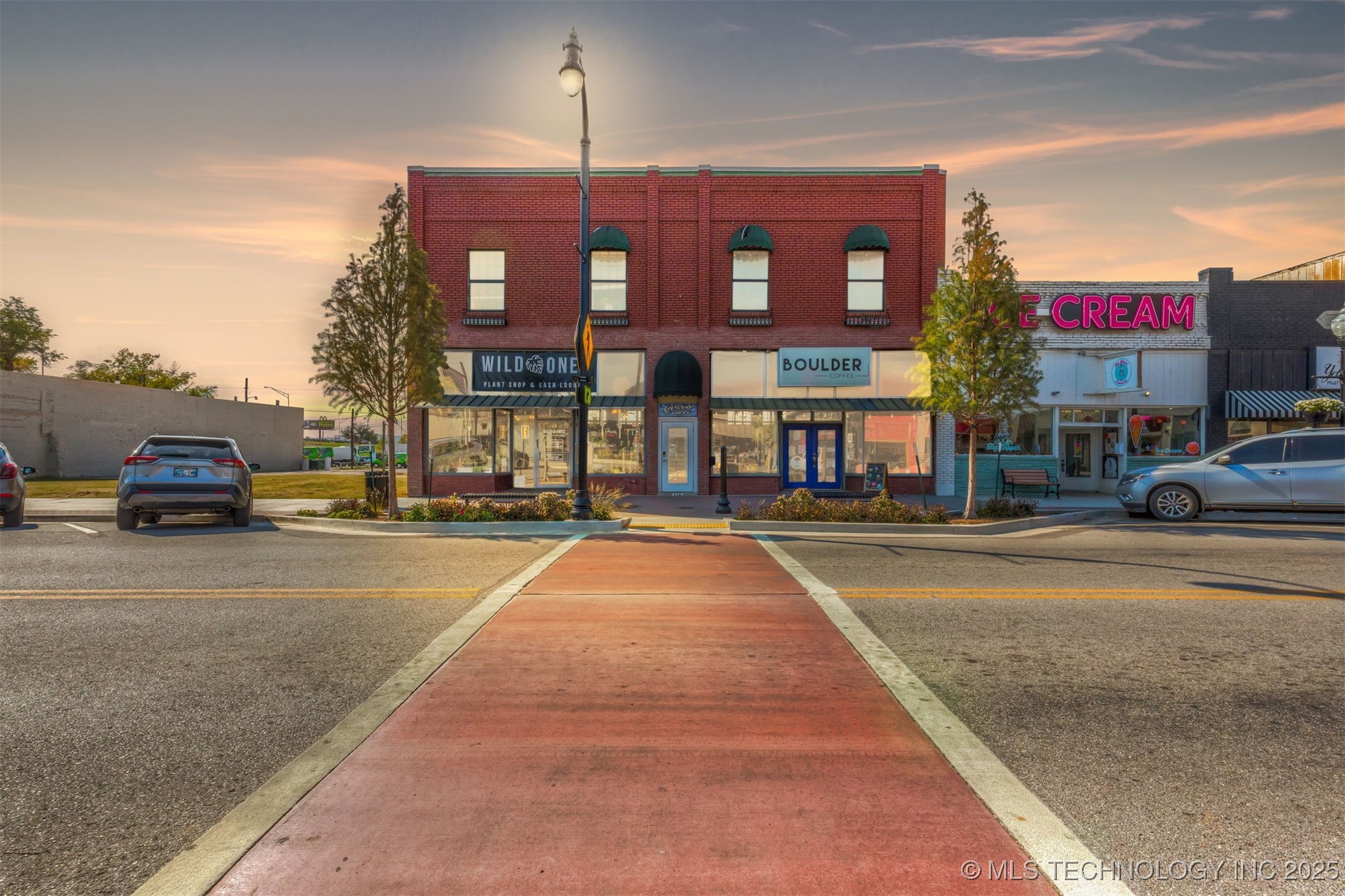 118 N Main Street Property Photo 1