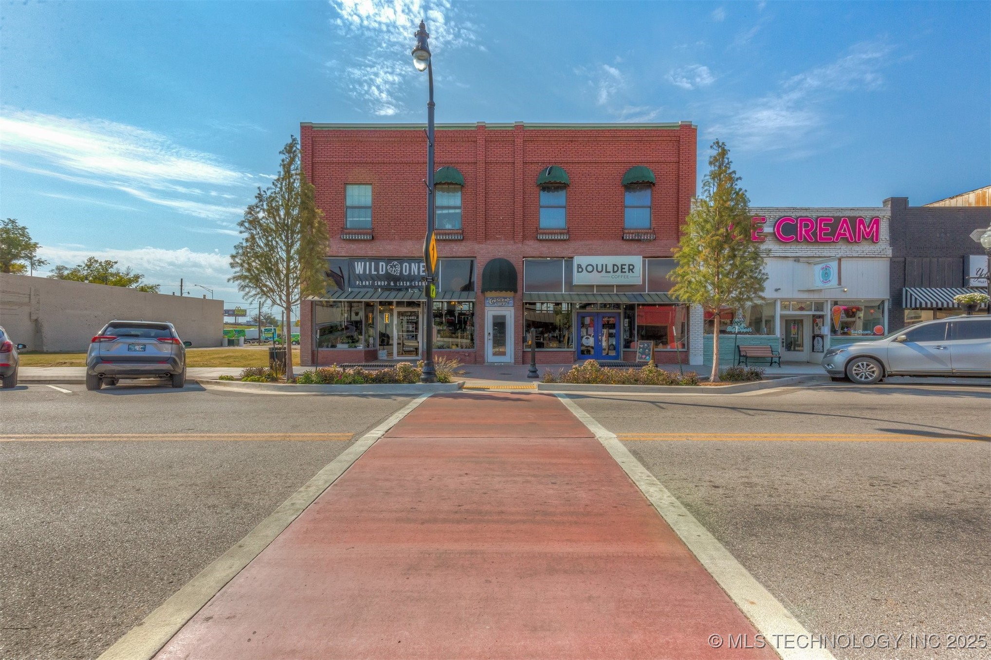 118 N Main Street Property Photo 2