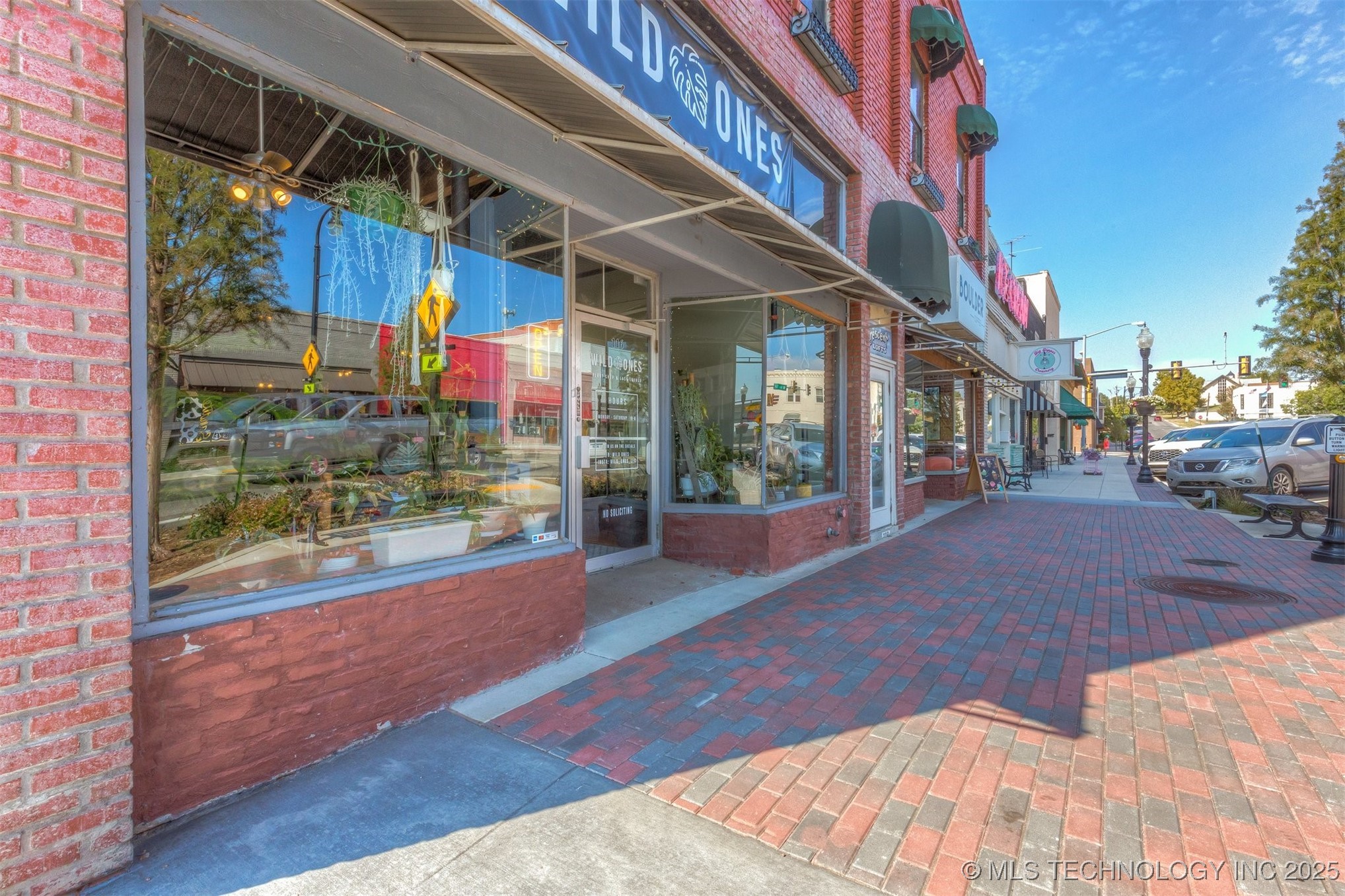 118 N Main Street Property Photo 4