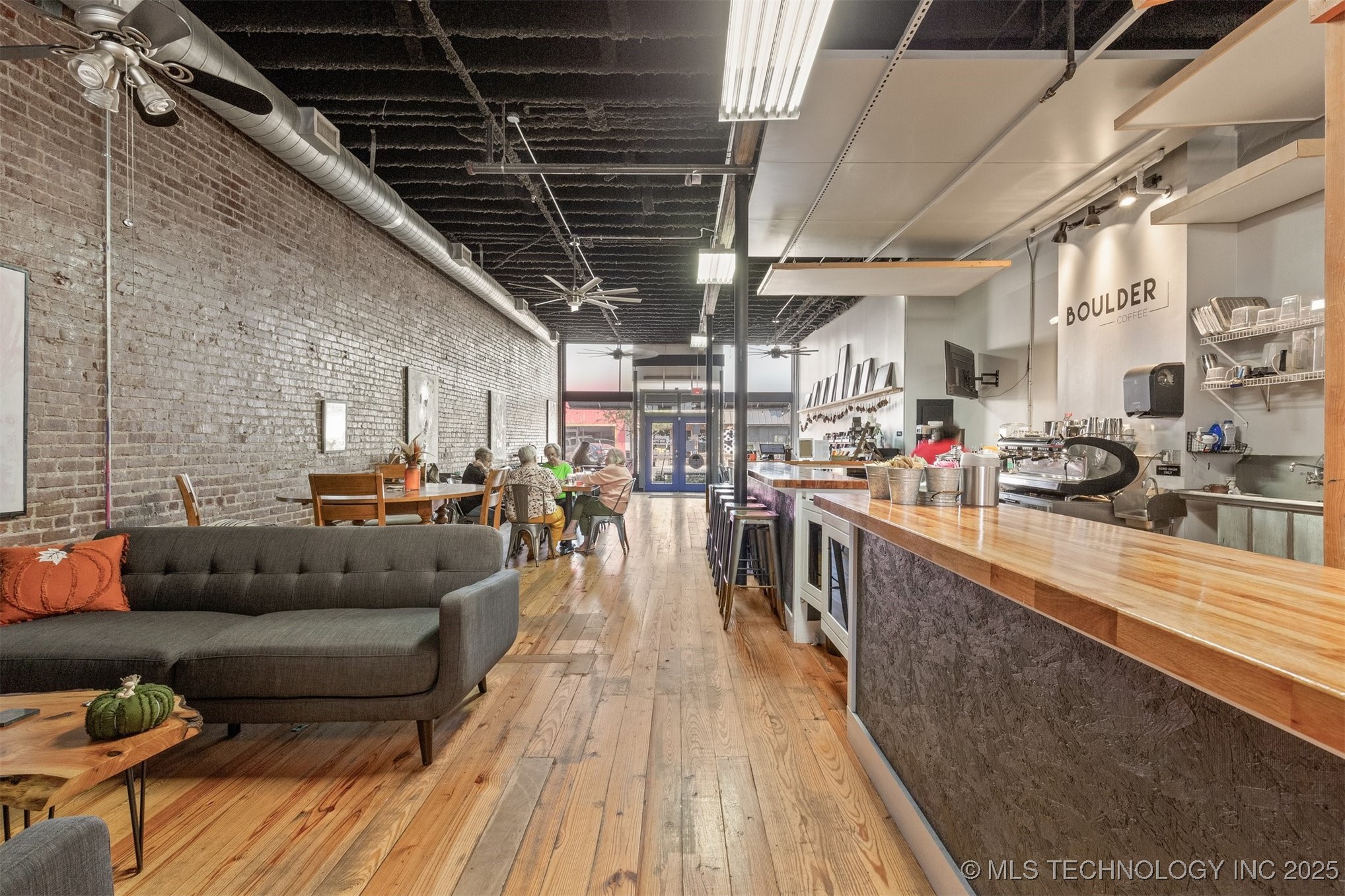 118 N Main Street Property Photo 13