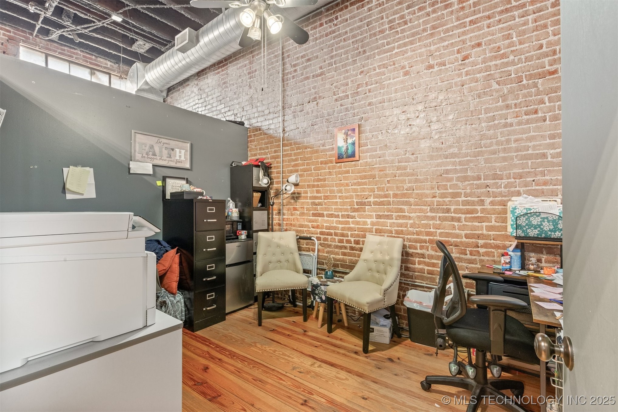 118 N Main Street Property Photo 18