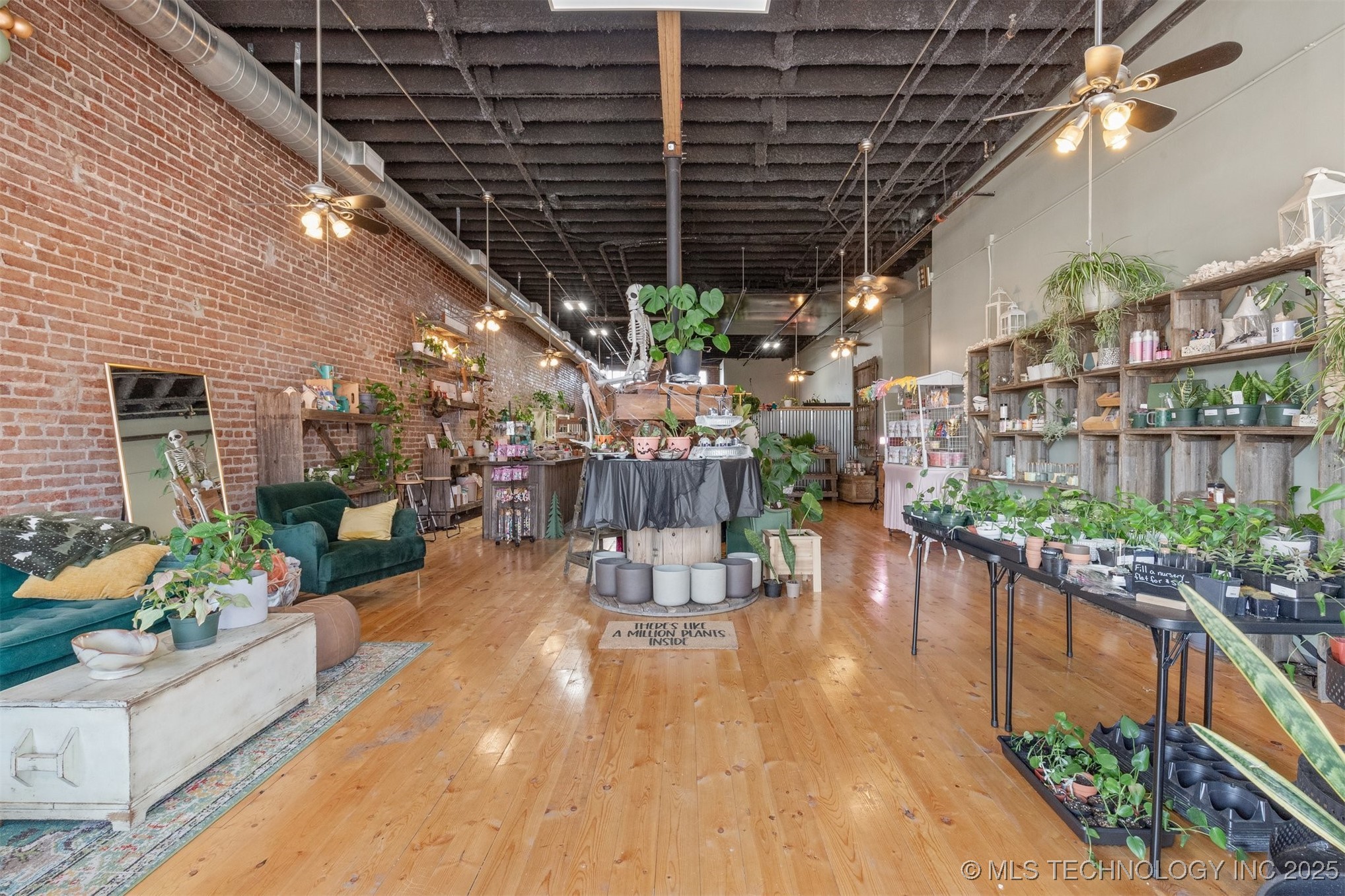 118 N Main Street Property Photo 21