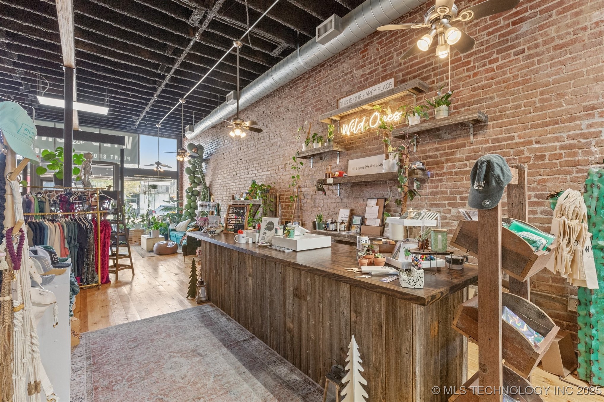 118 N Main Street Property Photo 23