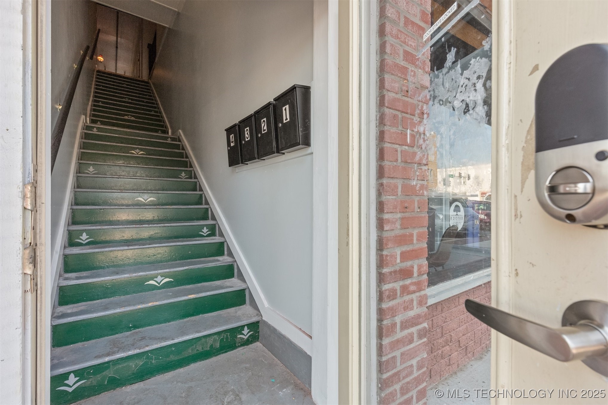 118 N Main Street Property Photo 33