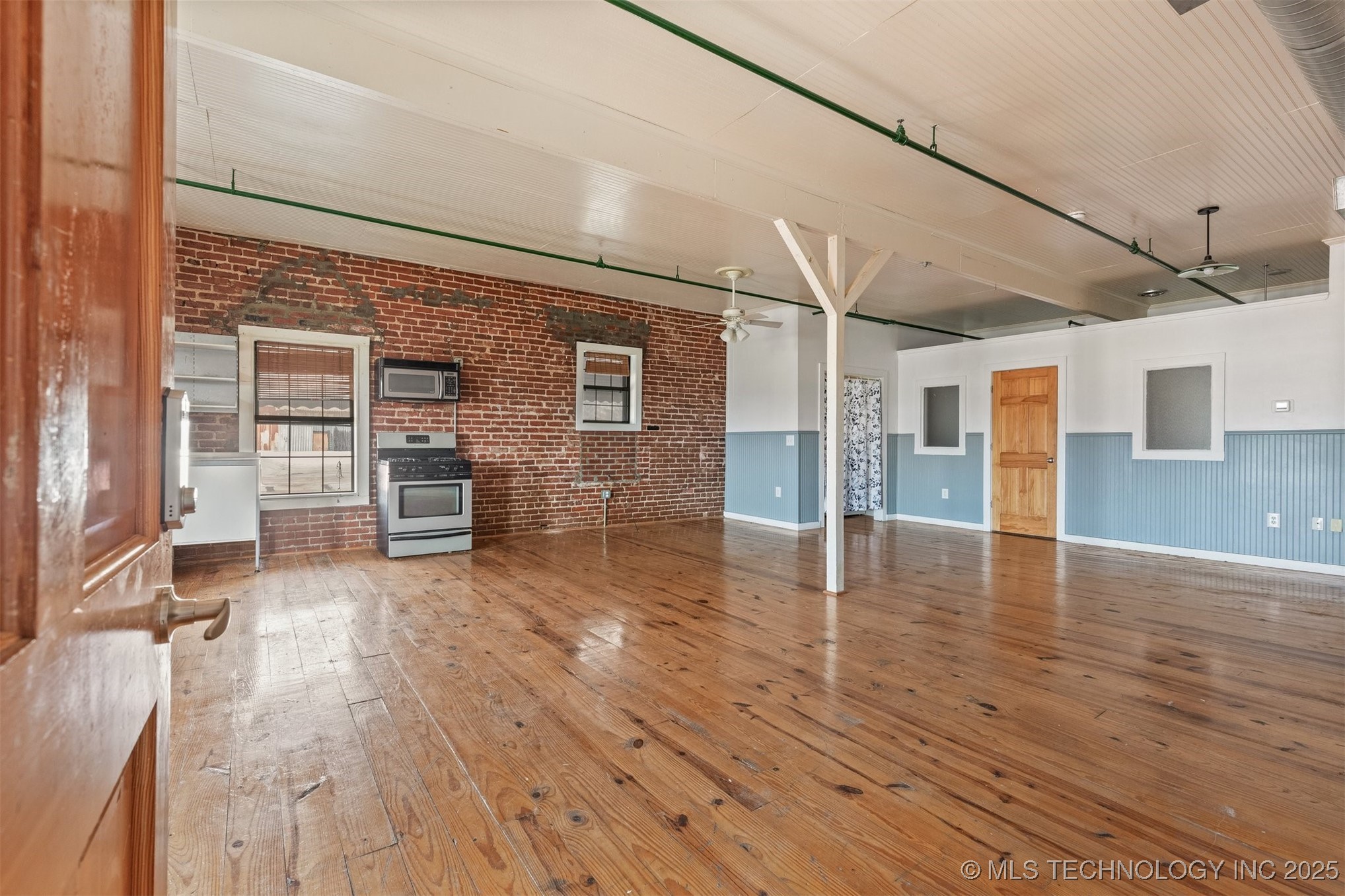 118 N Main Street Property Photo 35