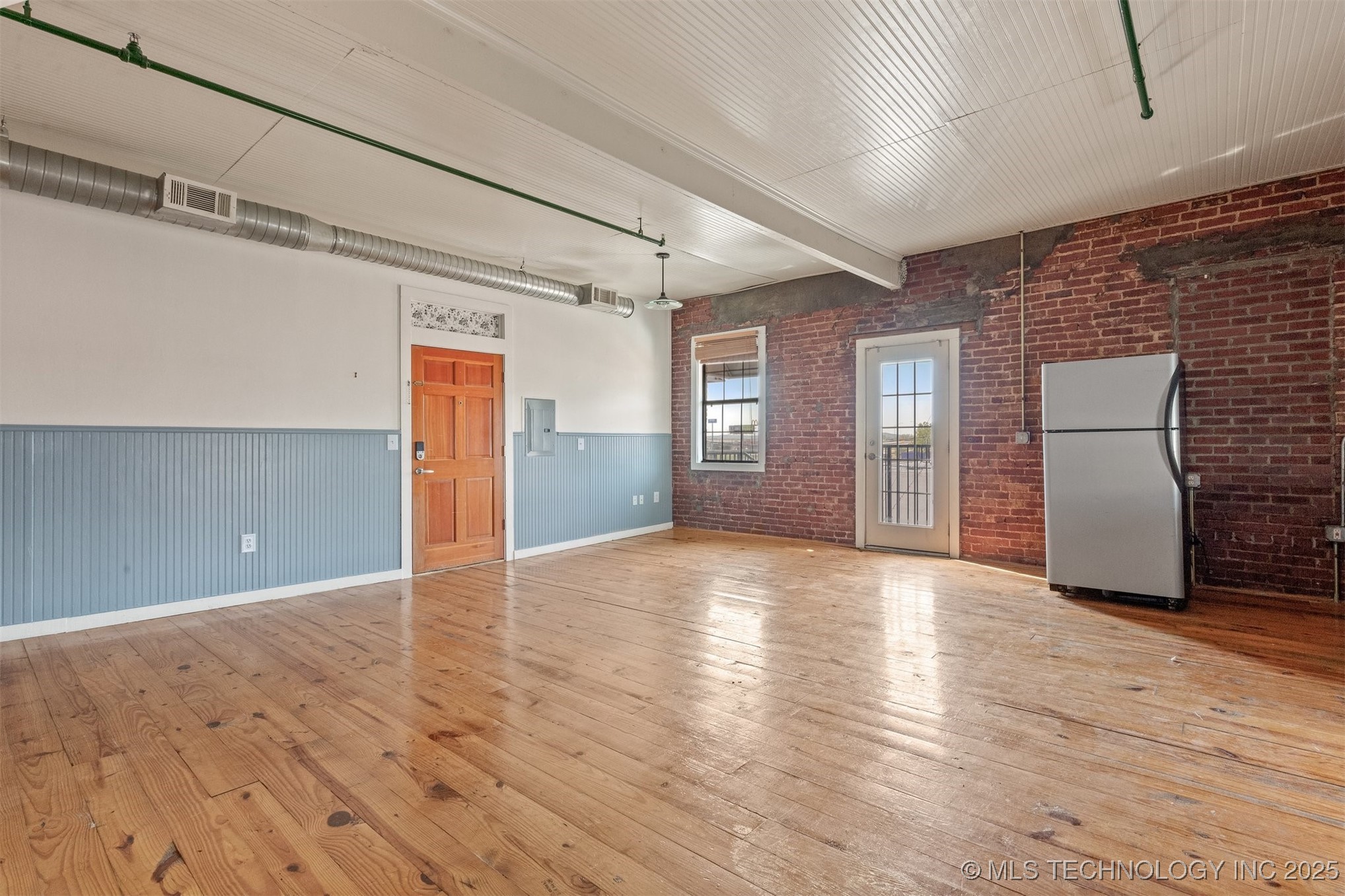 118 N Main Street Property Photo 37