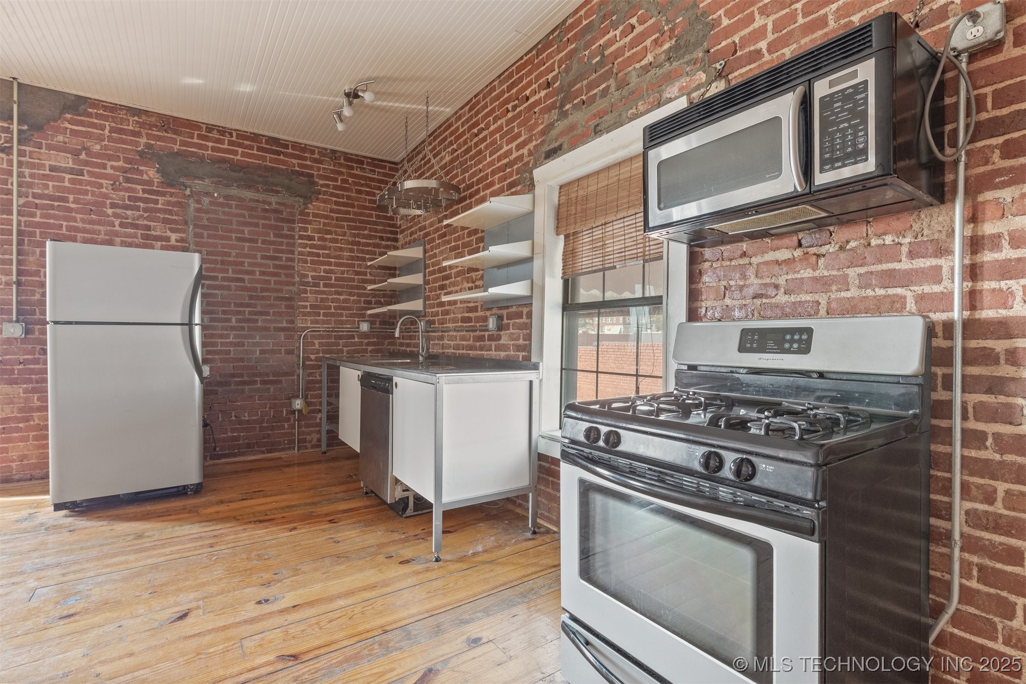 118 N Main Street Property Photo 40