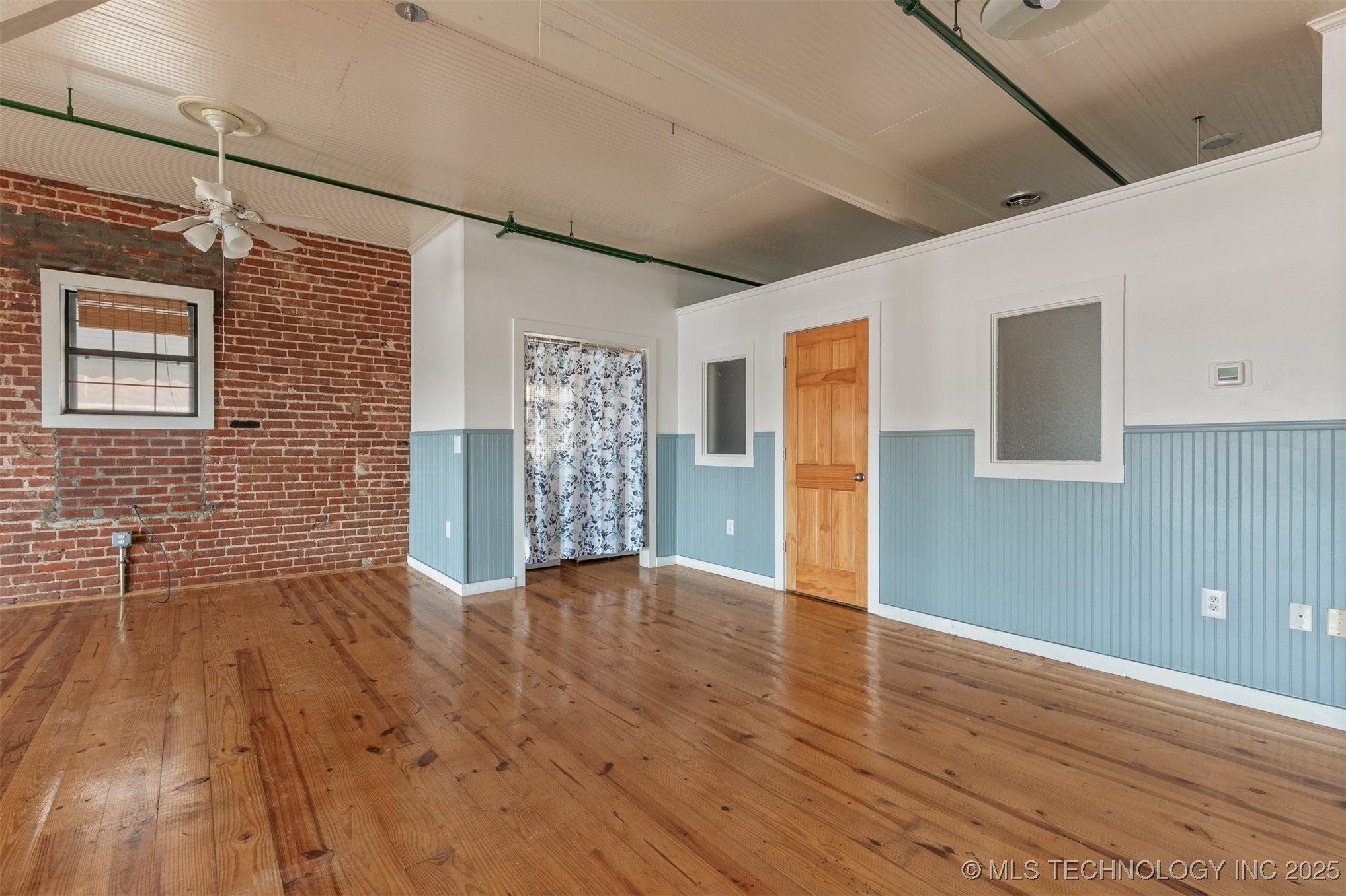 118 N Main Street Property Photo 42