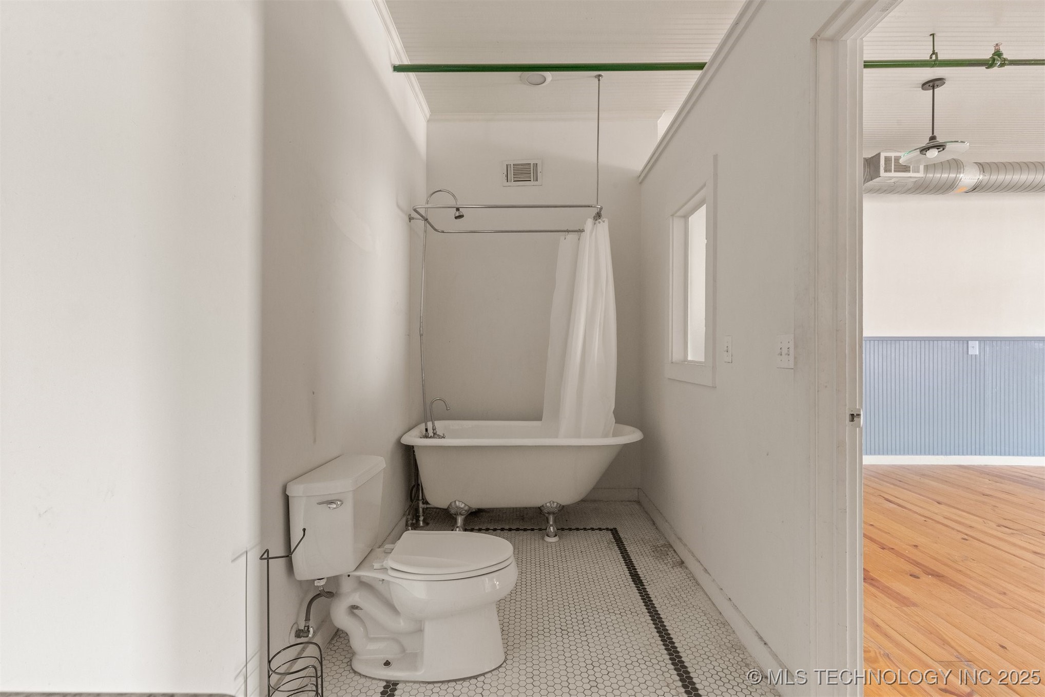 118 N Main Street Property Photo 45