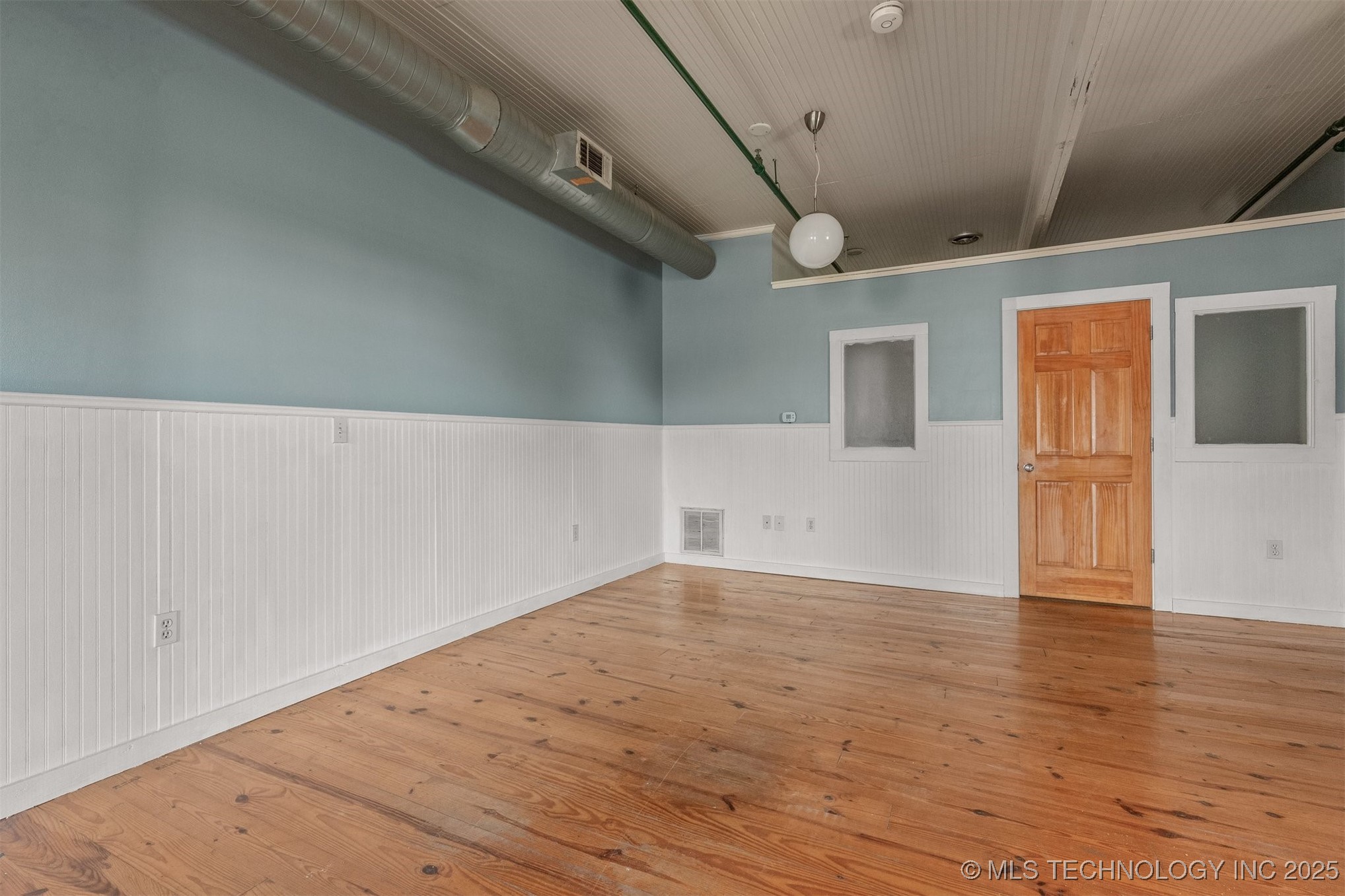 118 N Main Street Property Photo 56