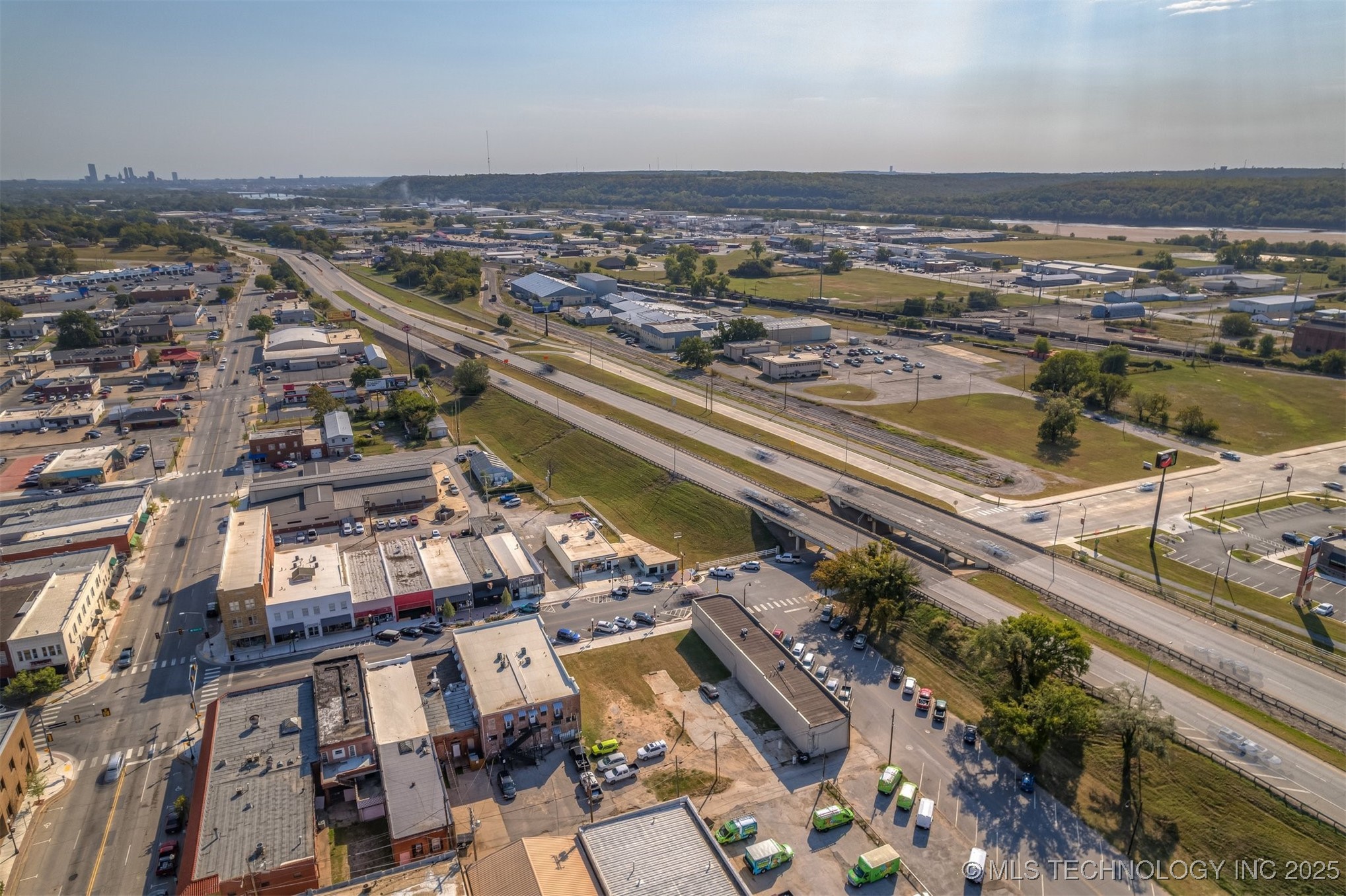 118 N Main Street Property Photo 76