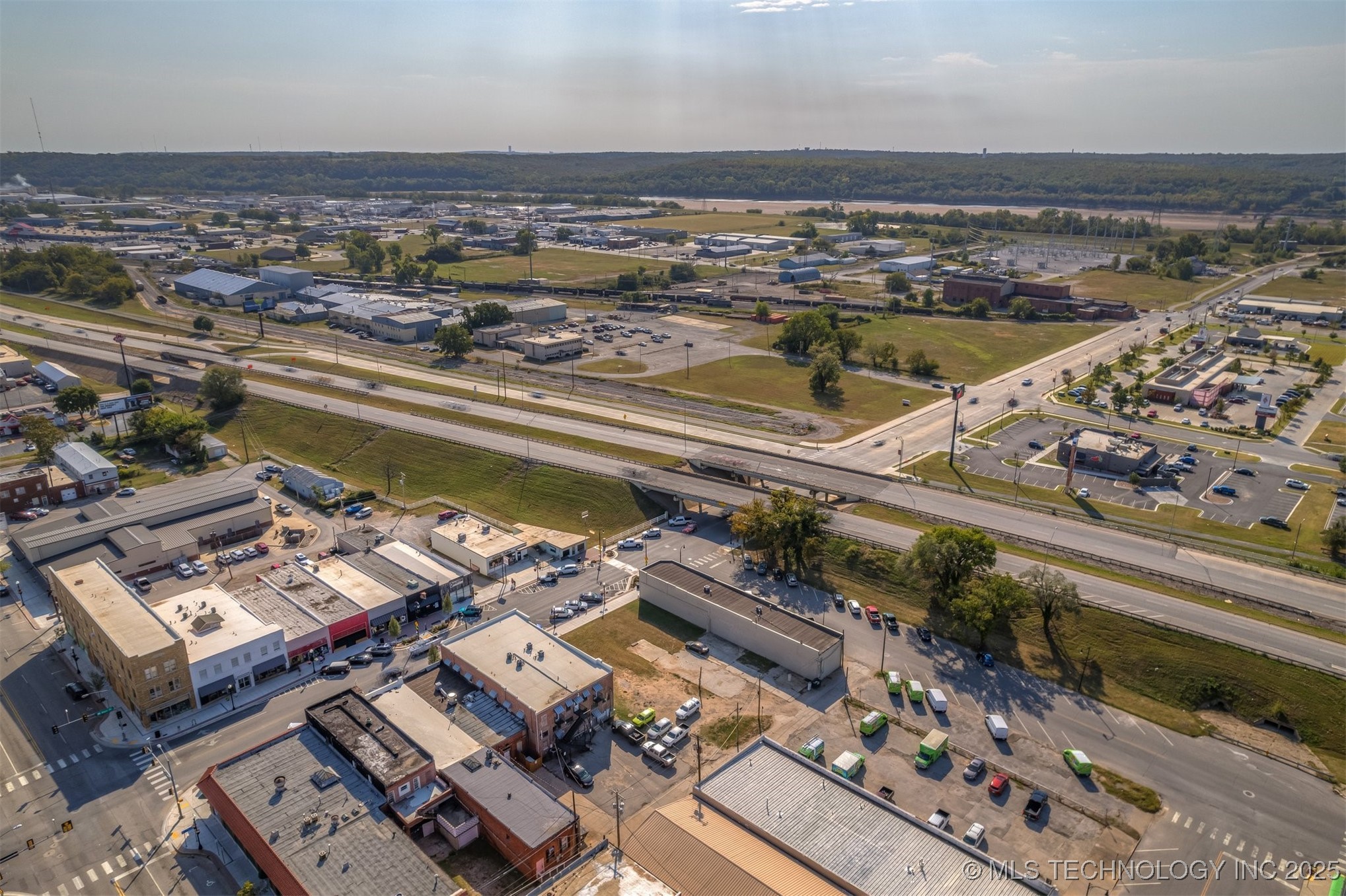 118 N Main Street Property Photo 77