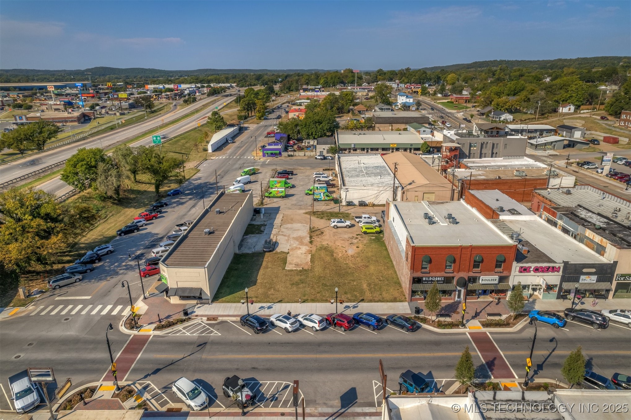 118 N Main Street Property Photo 82