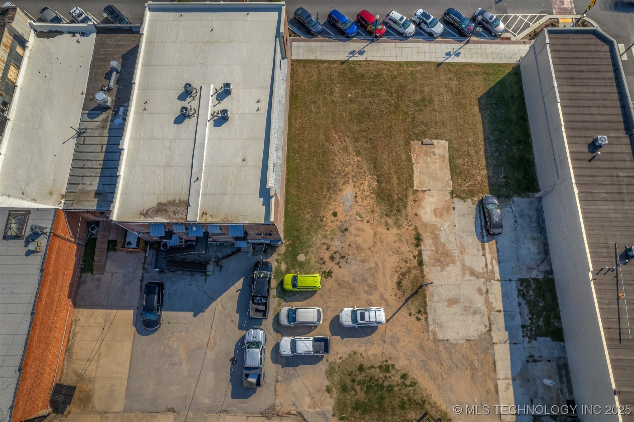 118 N Main Street Property Photo 90