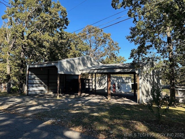 74128 Buckeye Road Property Photo 3