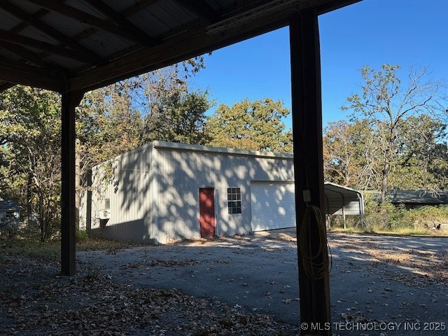 74128 Buckeye Road Property Photo 4