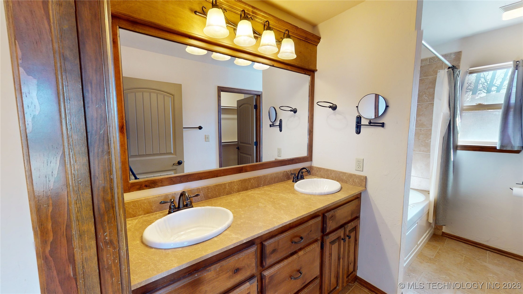 14051 County Road 1572 Property Photo 23