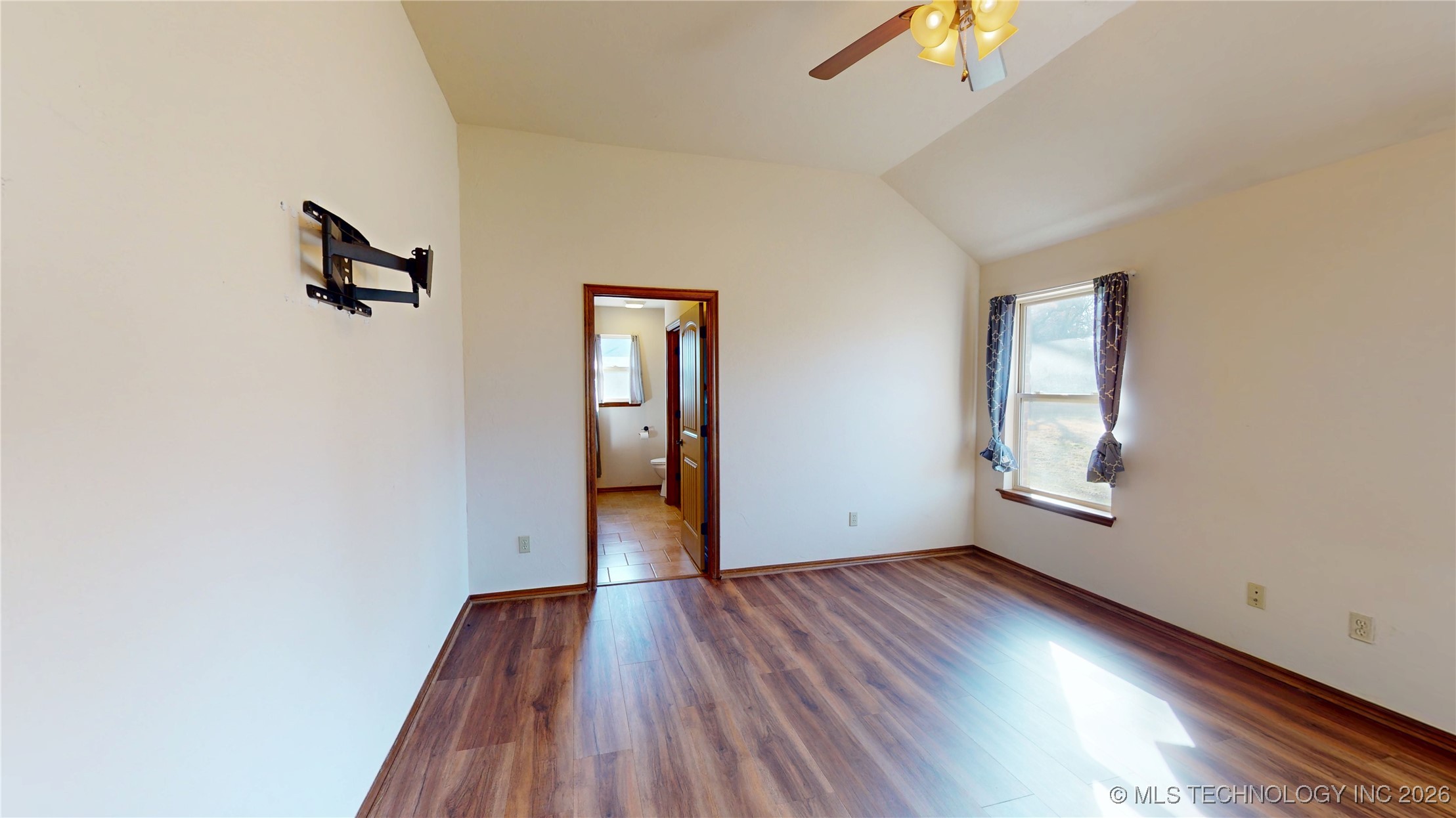 14051 County Road 1572 Property Photo 28