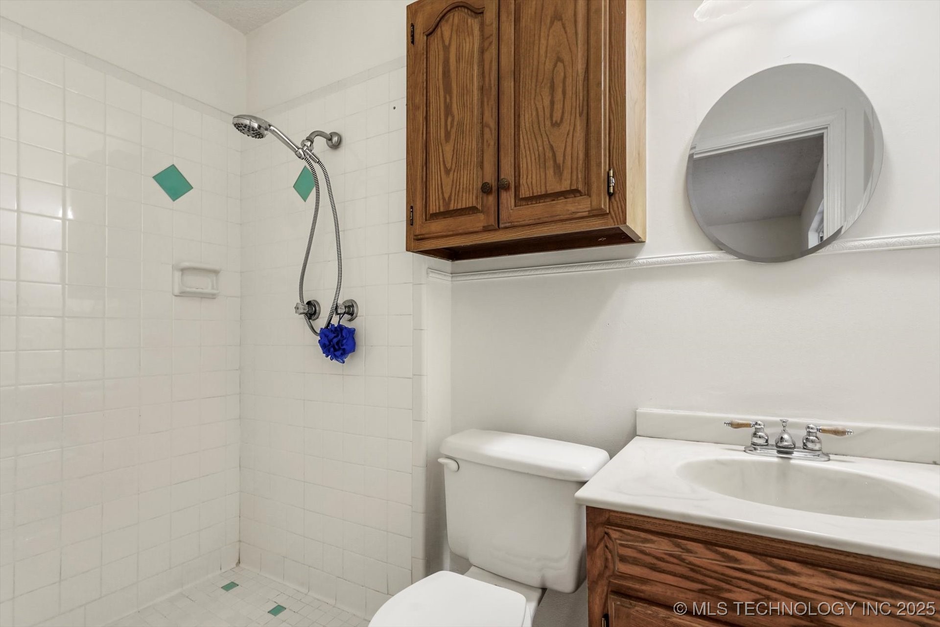 409 E 19th Street Property Photo 16