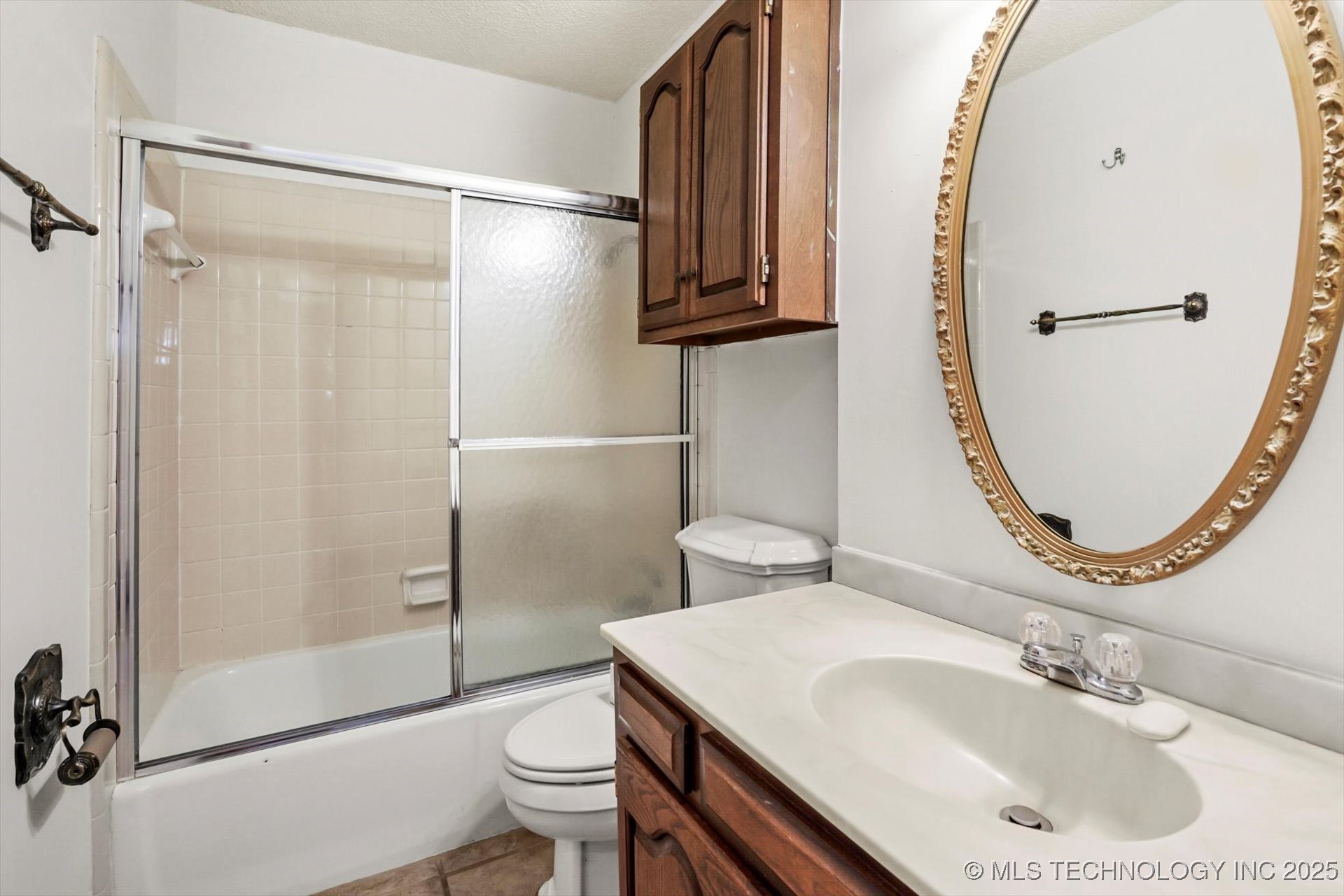 409 E 19th Street Property Photo 20