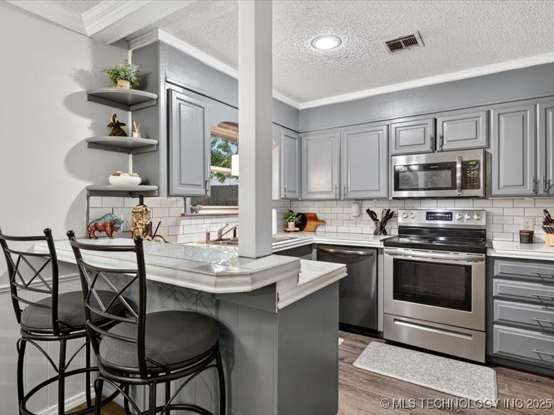 1869 Putnam Drive Property Photo 12