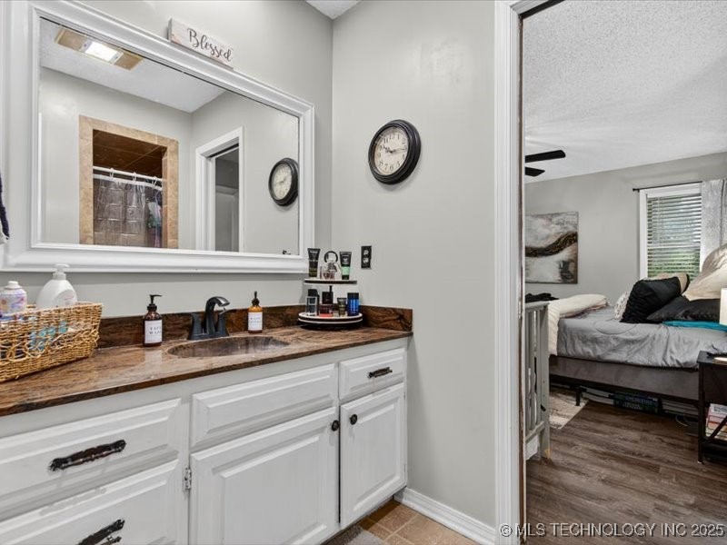 1869 Putnam Drive Property Photo 20