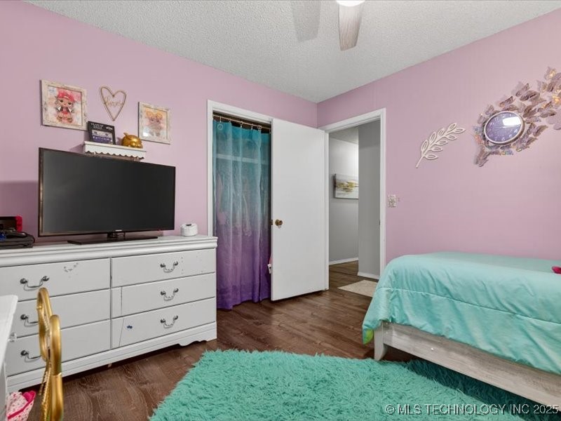 1869 Putnam Drive Property Photo 27