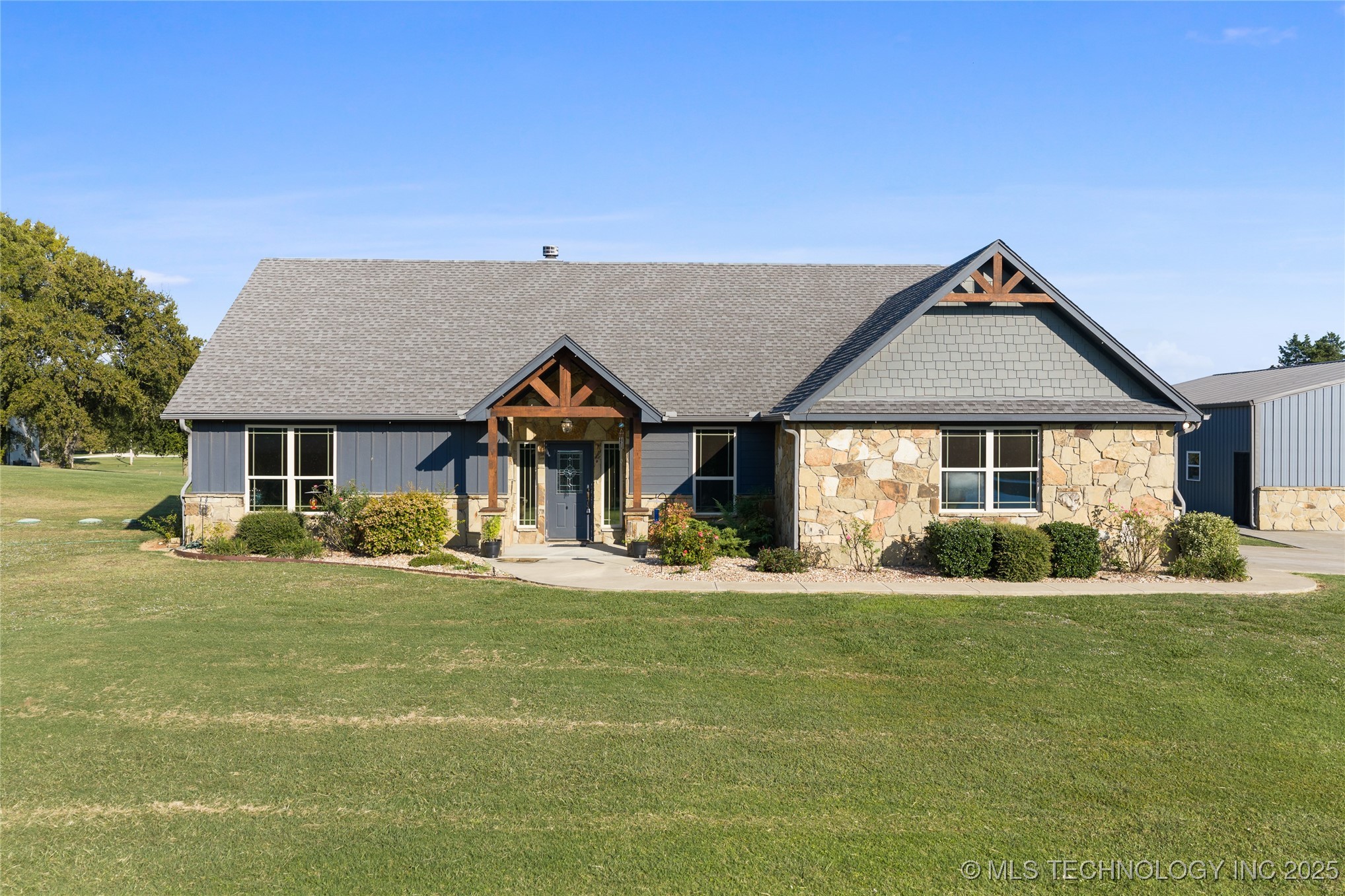 13572 Kaney Property Photo 4