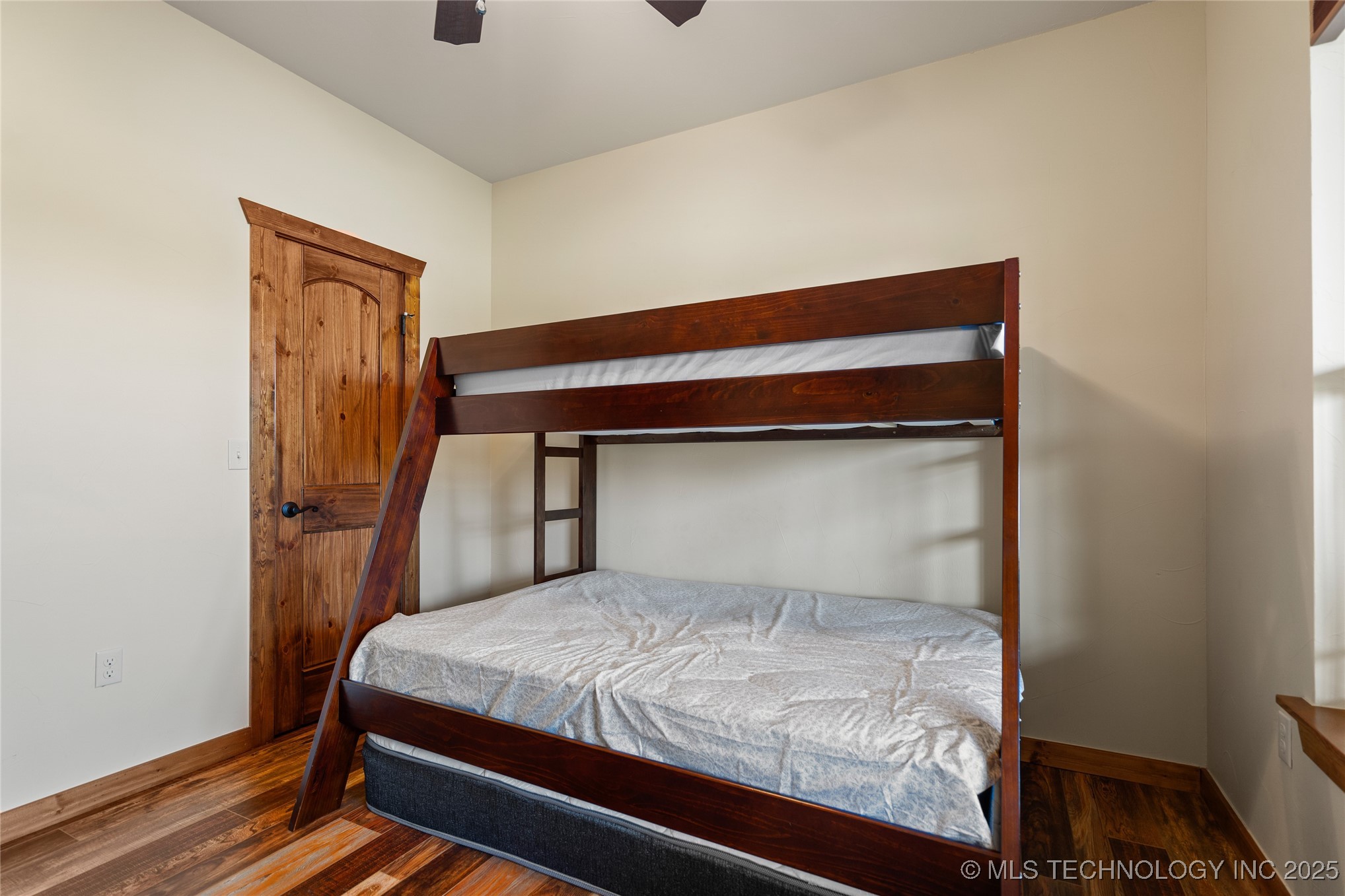 13572 Kaney Property Photo 43