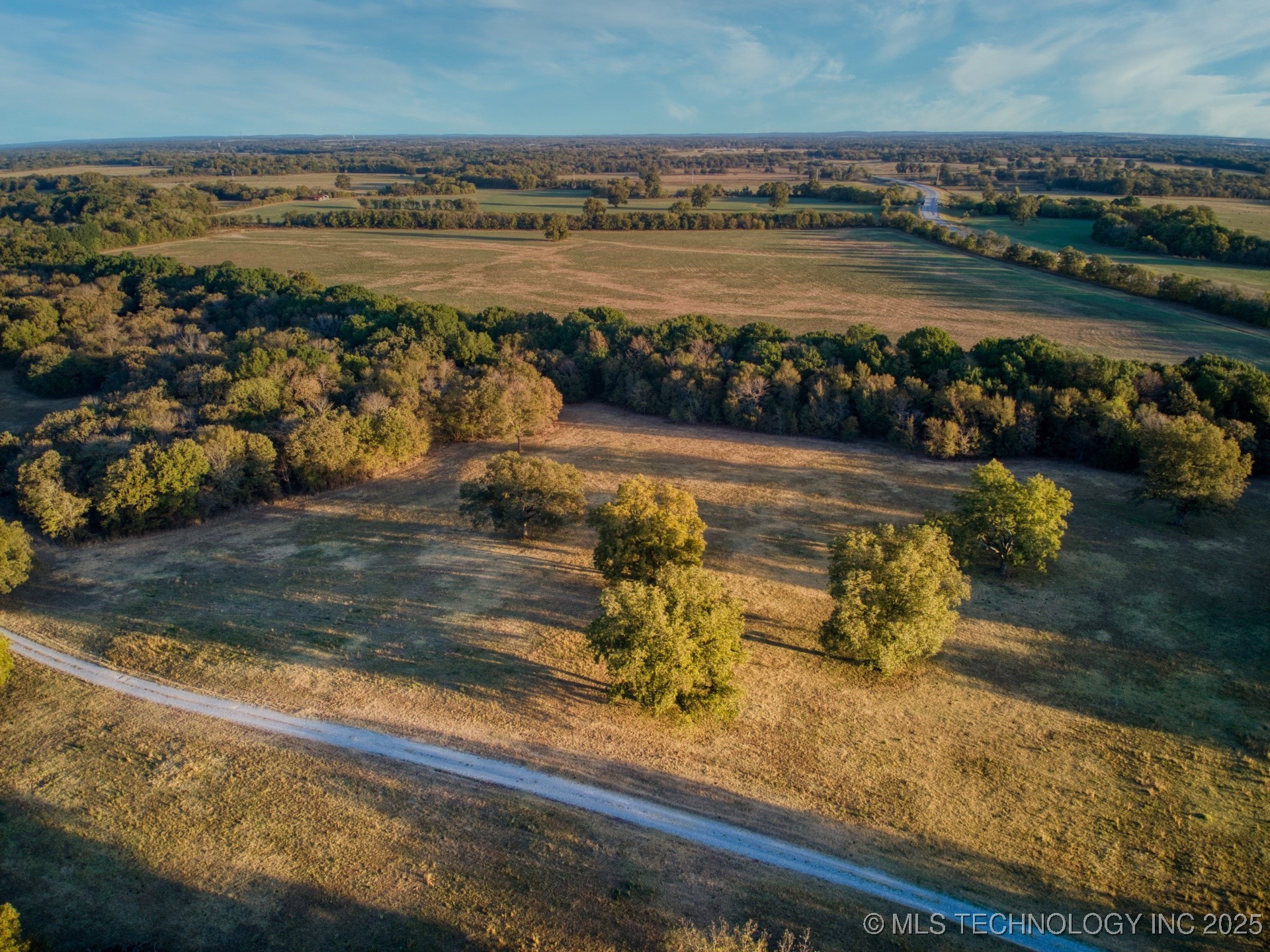 2544785 Property Photo 8