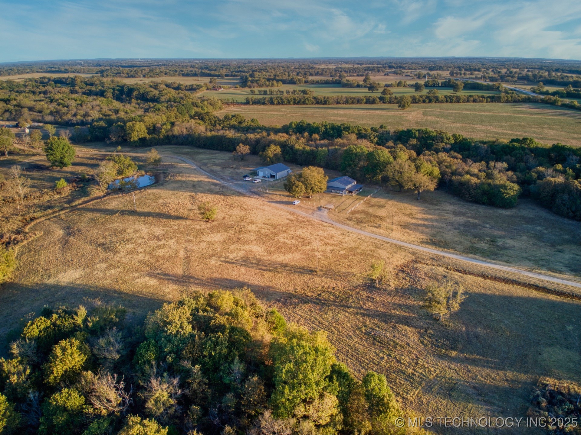 2544785 Property Photo 14