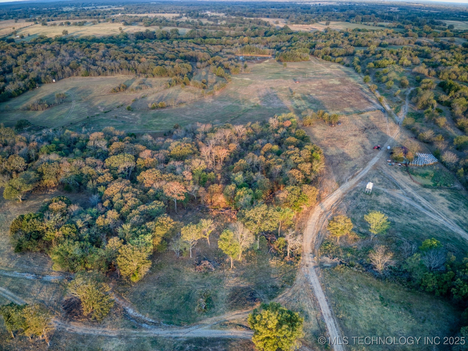 2544785 Property Photo 16