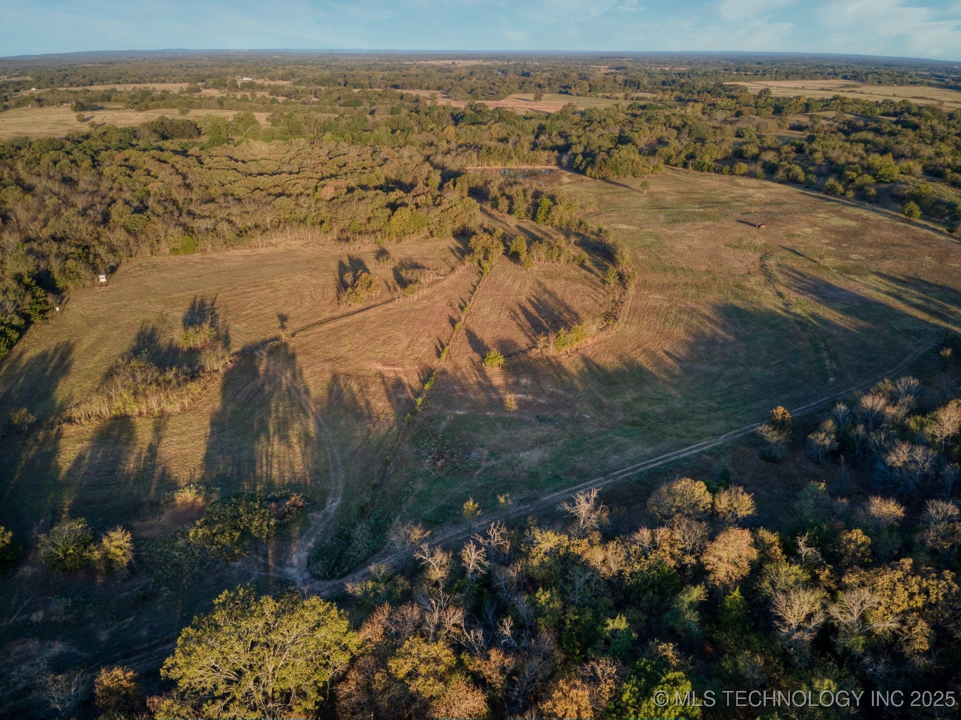 2544785 Property Photo 21