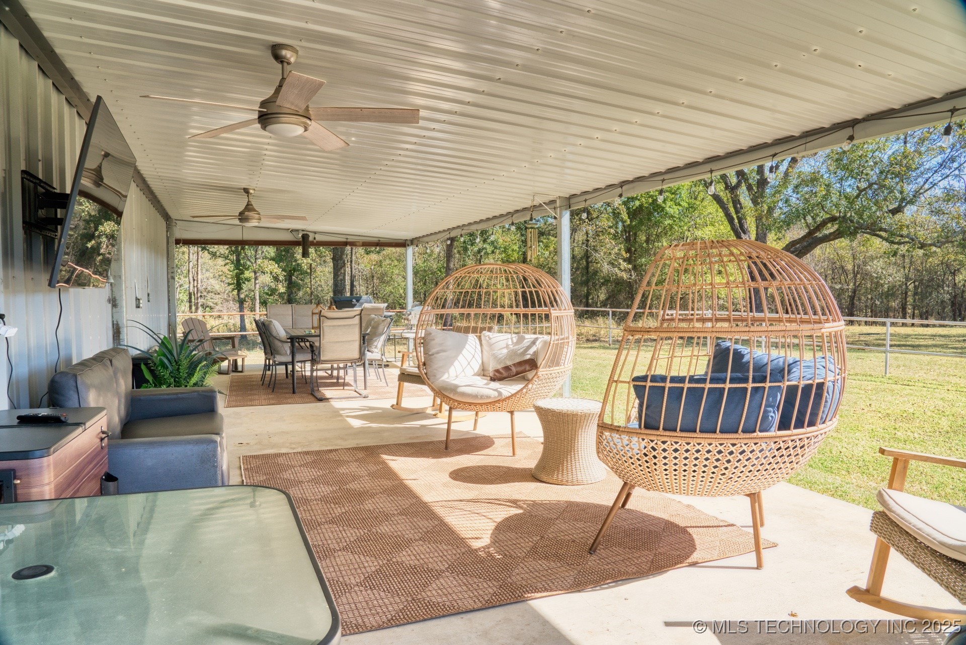 2544785 Property Photo 24