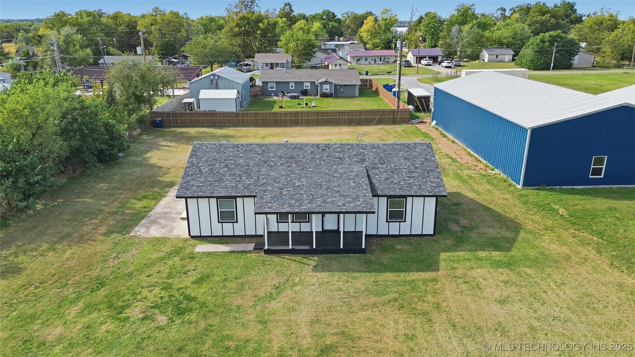 507 S Saltwell Street Property Photo 1