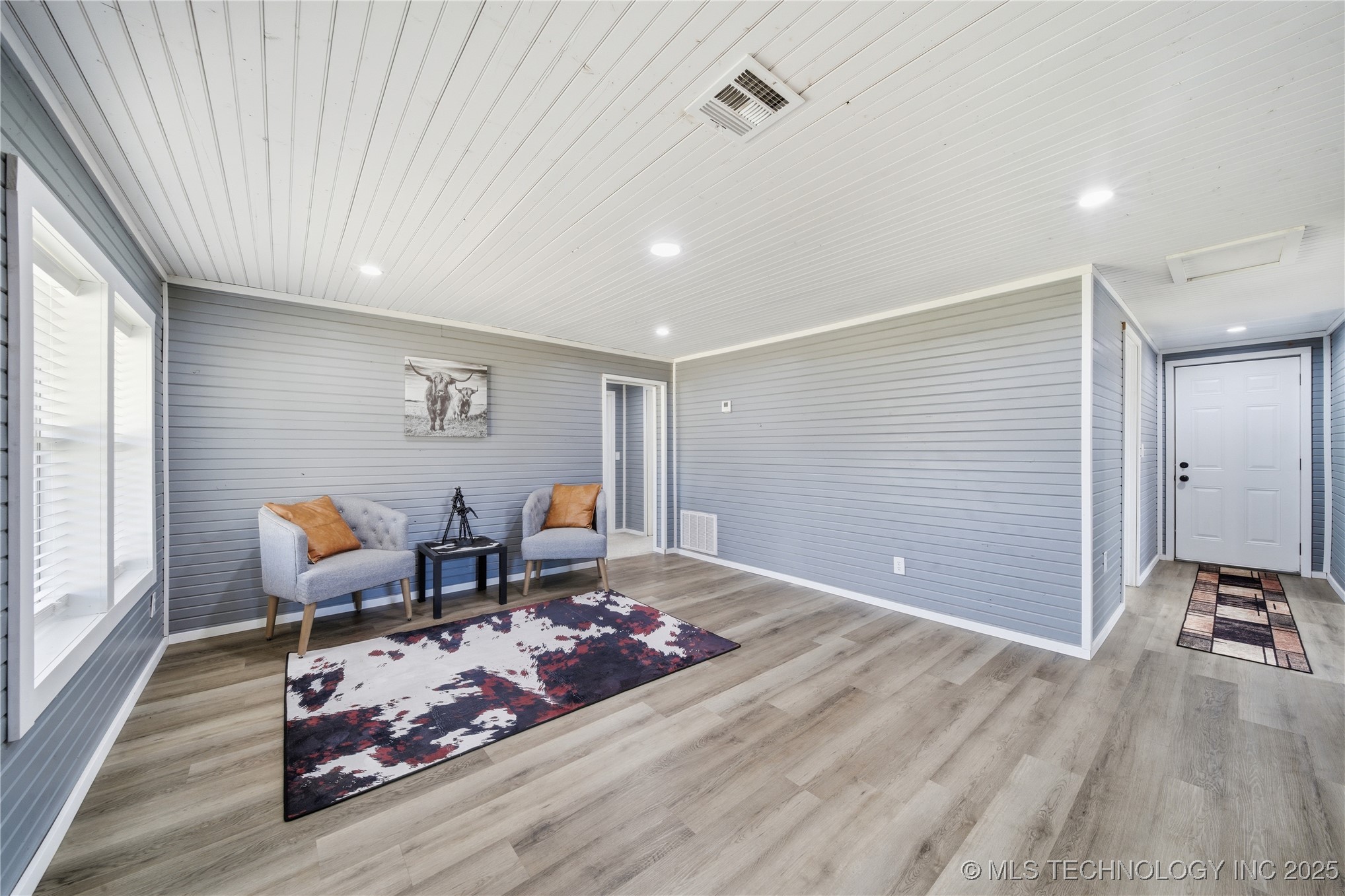 507 S Saltwell Street Property Photo 5