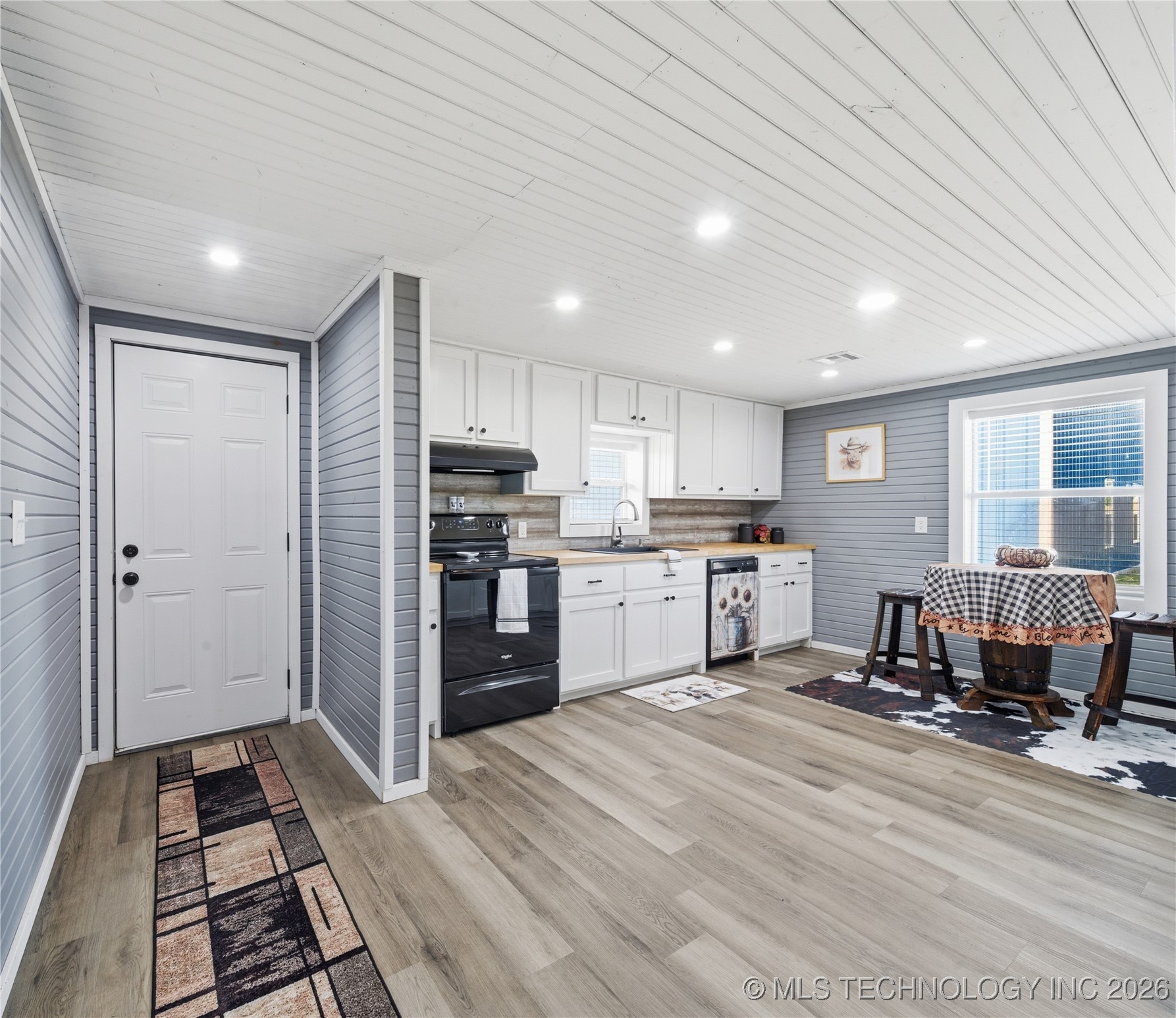 507 S Saltwell Street Property Photo 8